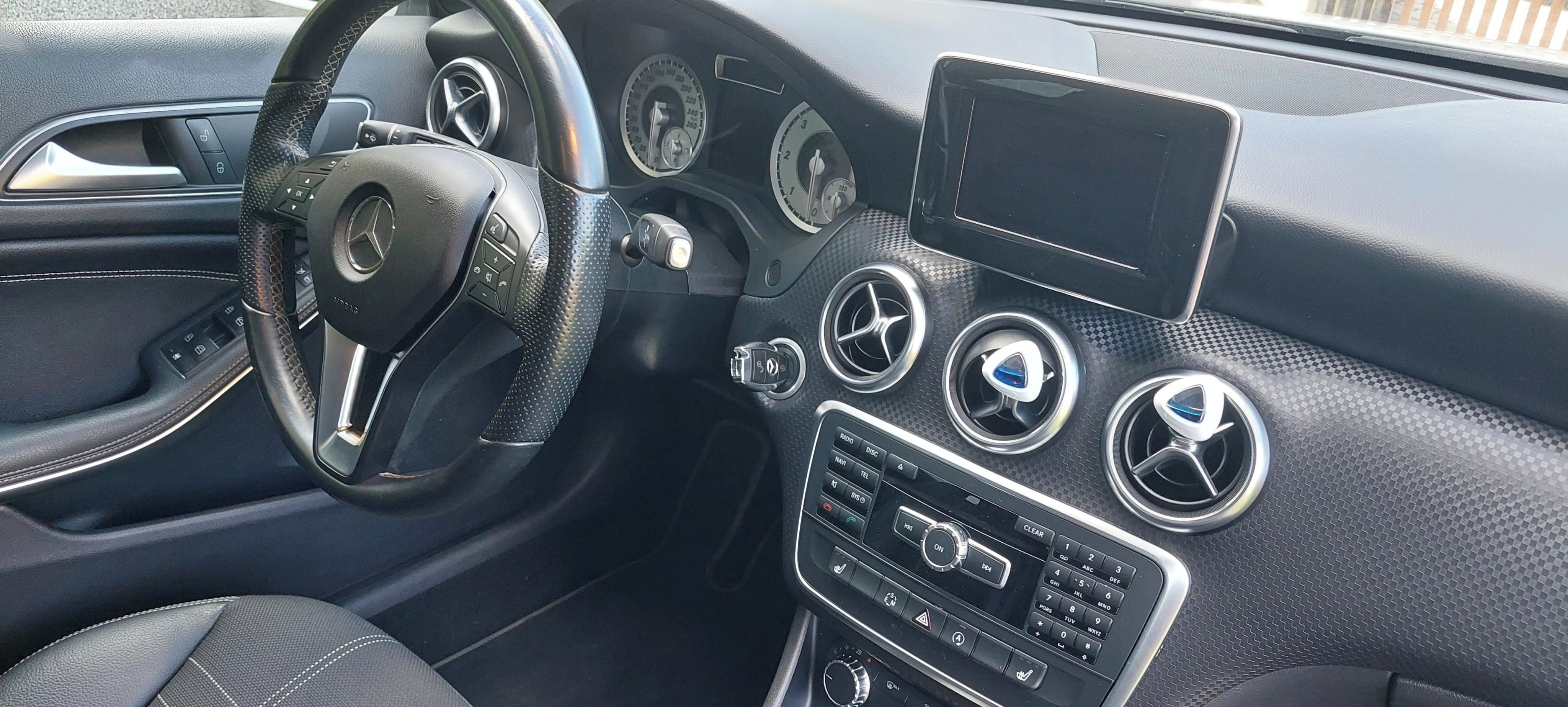 Mercedes-Benz Třídy A, A220 CDI 4MATIC - fotka 3