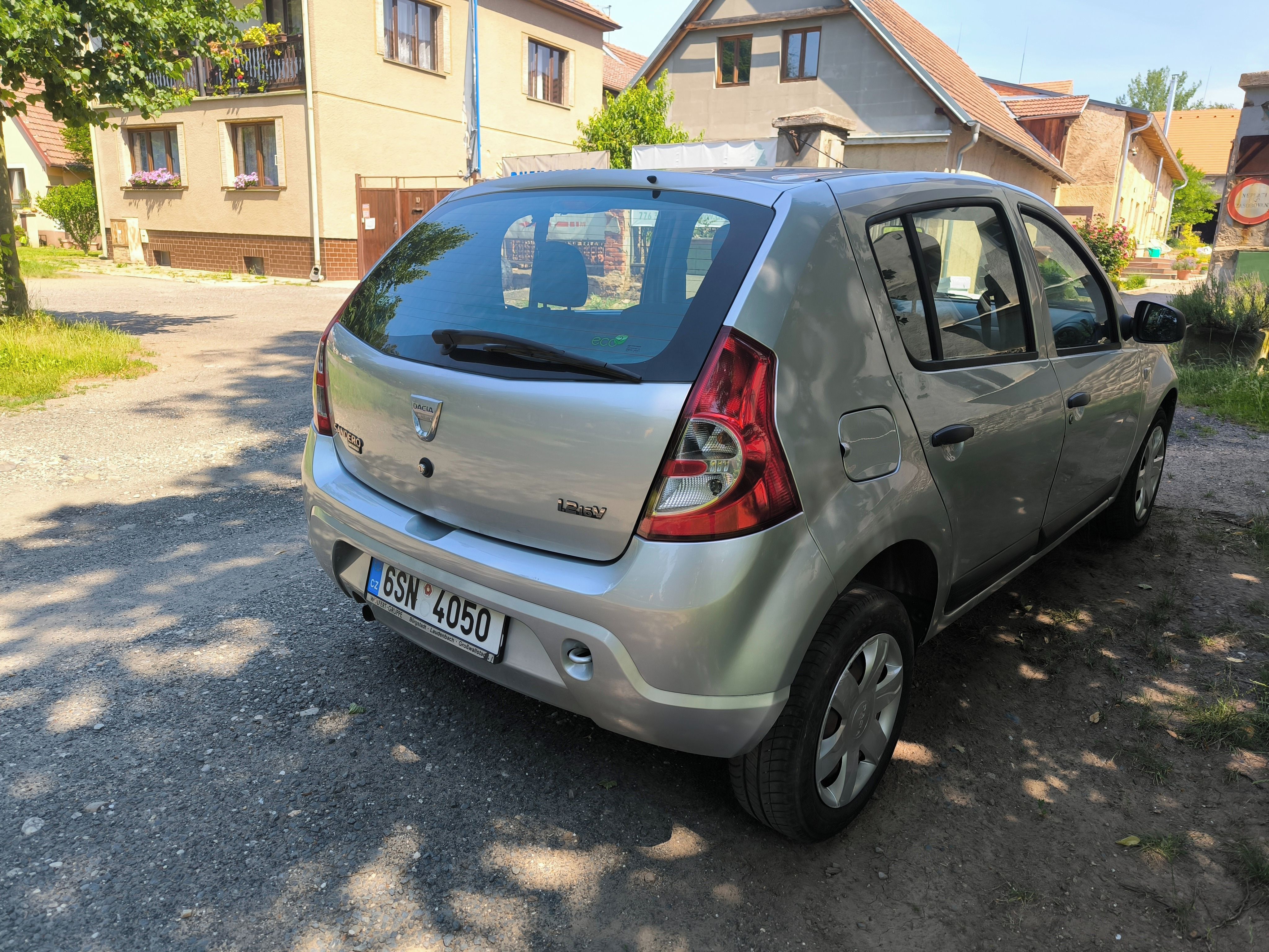 Dacia Sandero, 1.2 55 kW benzín 66 000 mm - fotka 5