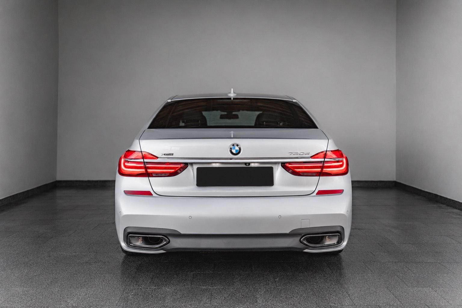 BMW Řada 7, BMW 730d xDrive - fotka 4
