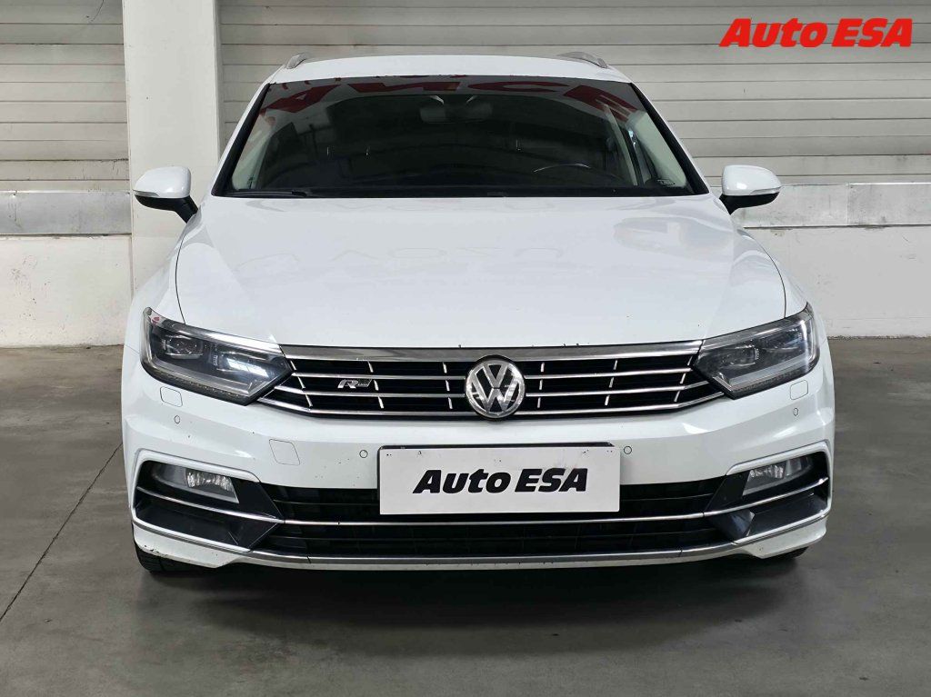 Volkswagen Passat, 2.0 - fotka 2