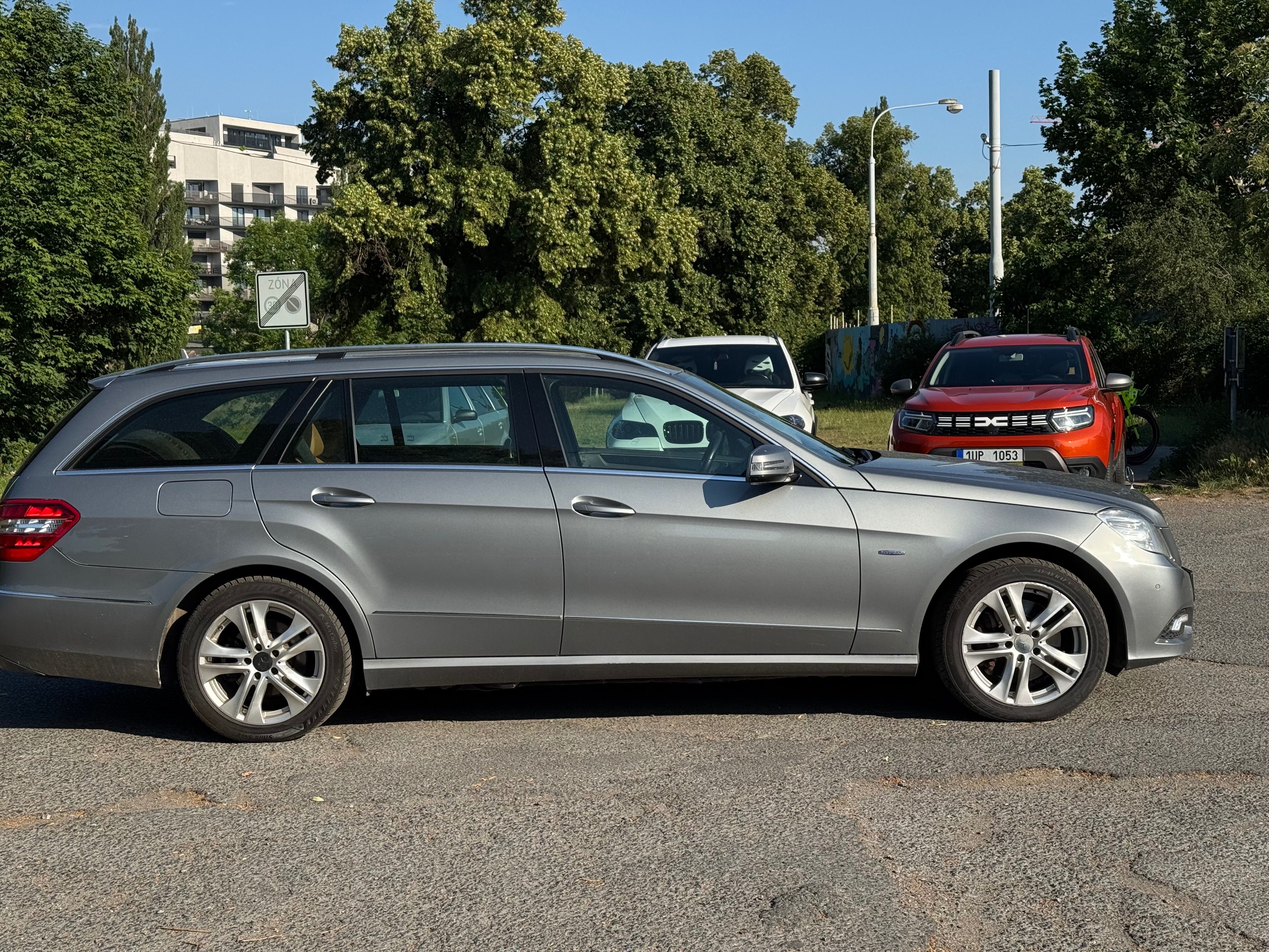 Mercedes-Benz Třídy E, W212 4matic 350CDI kůže - fotka 5