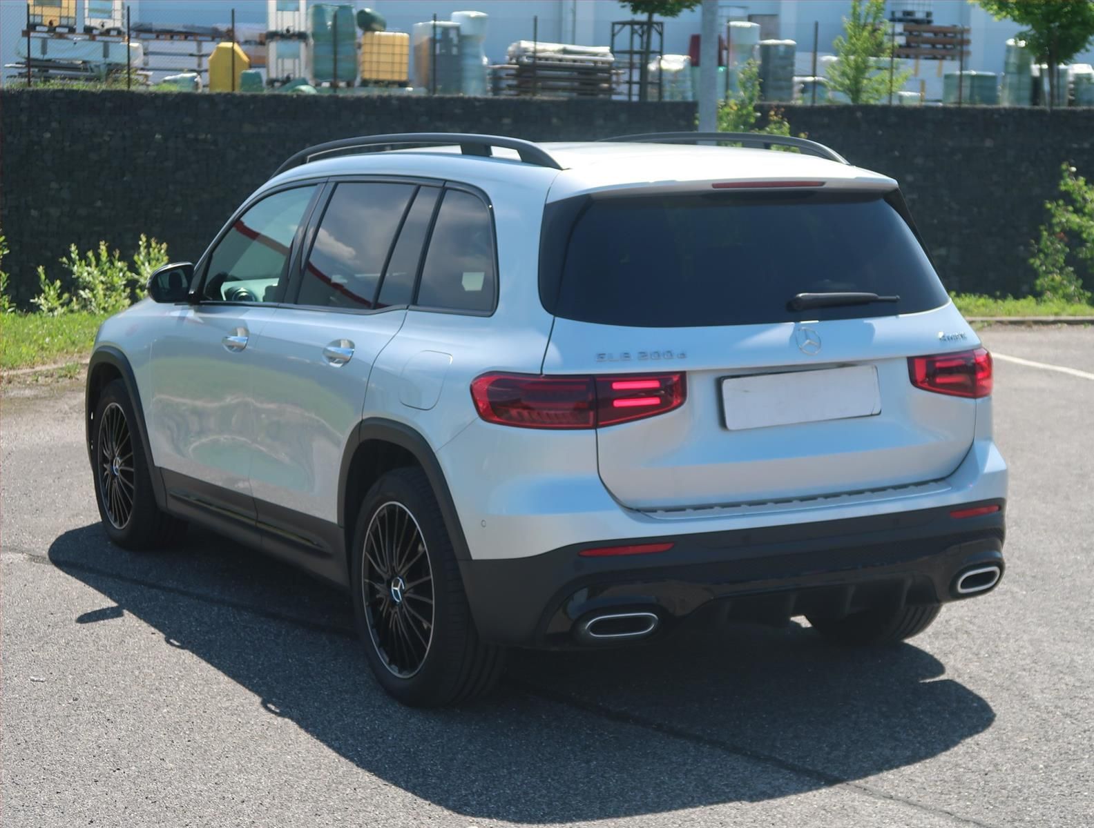 Mercedes-Benz GLB, GLB 200 d 4MATIC - fotka 4