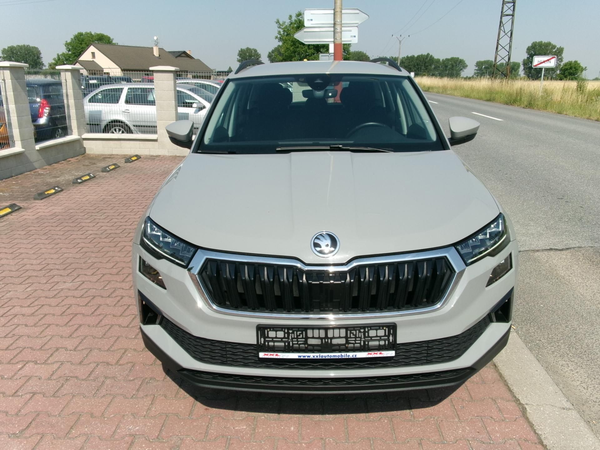 Škoda Karoq, 2,0TDI DSG ACC BT - fotka 2