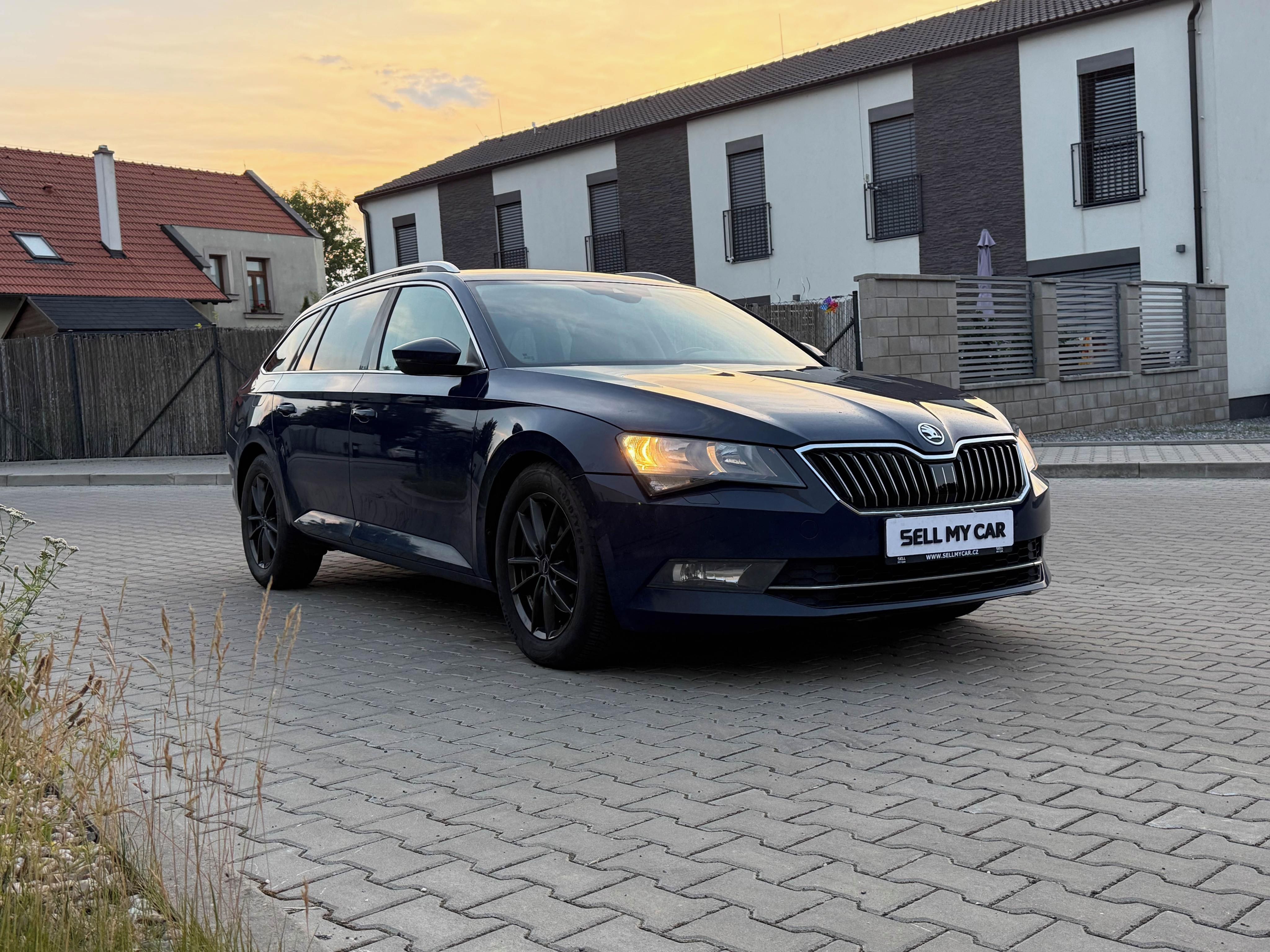 Škoda Superb, 2.0TDI 110kw DSG - fotka 3