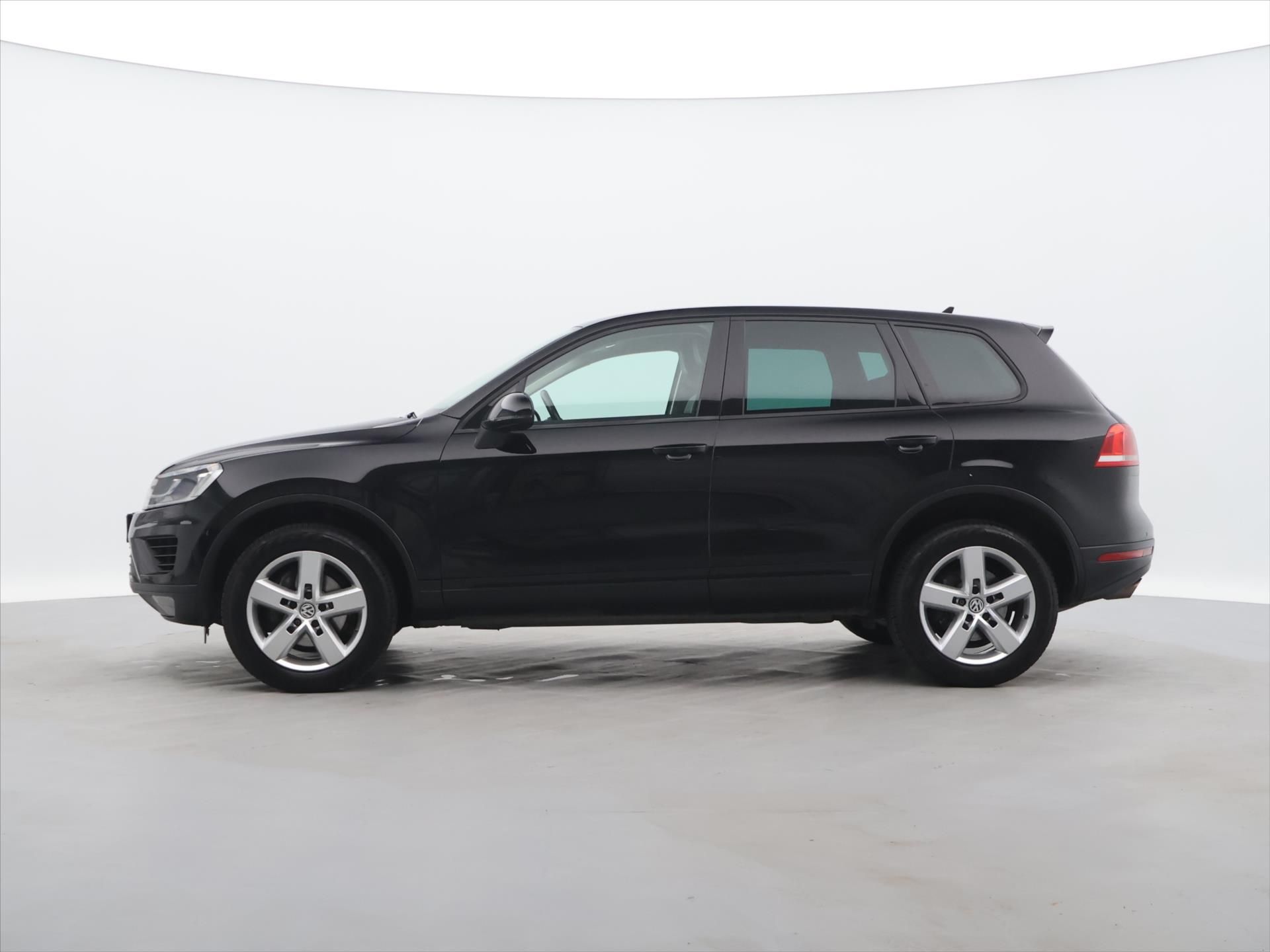 Volkswagen Touareg, 3,0 TDI V6 193kW 4x4 Tažné - fotka 4