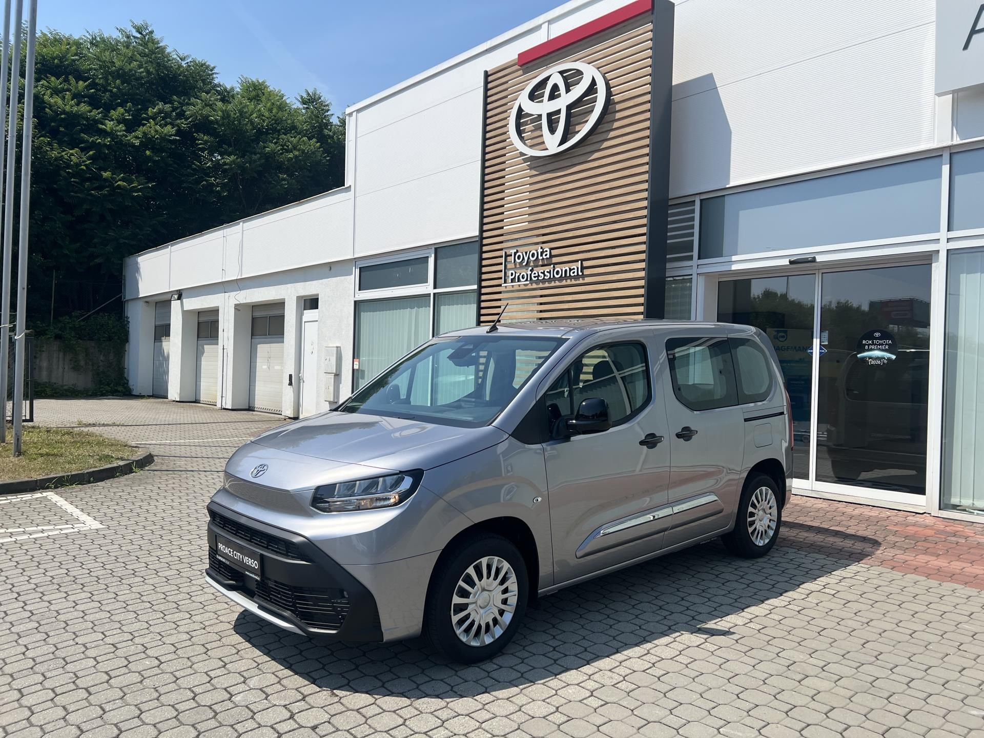 Toyota Proace City Verso, 1.2T Business Tailgate 5S Shor - fotka 2