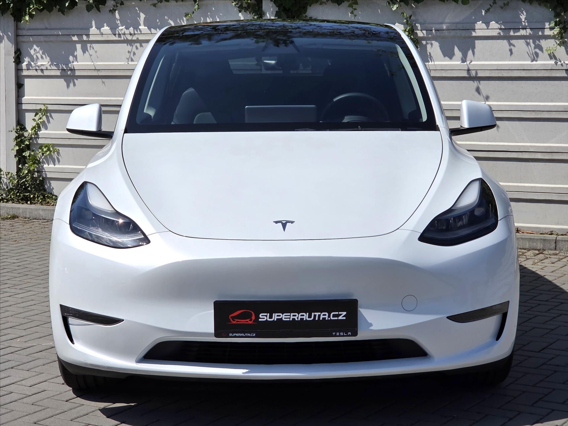 Tesla Model Y, LR 4x4 Tažné z. SoH 93.4% 1.ma - fotka 2