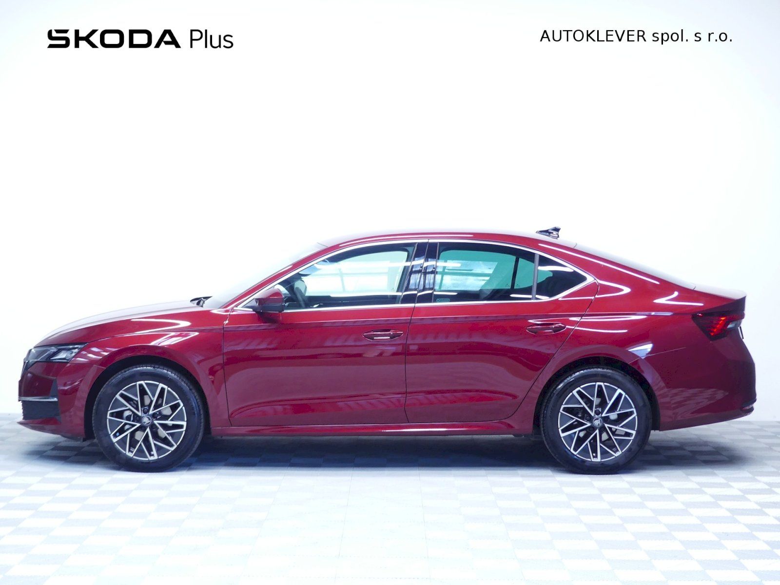 Škoda Octavia, Top Selection DSG 1.5TSI 110kW - fotka 3