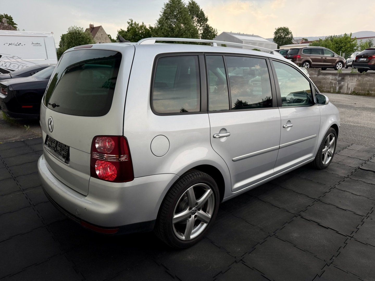 Volkswagen Touran, 2.0TDi 125kW kůže, NAVi, tažné - fotka 6