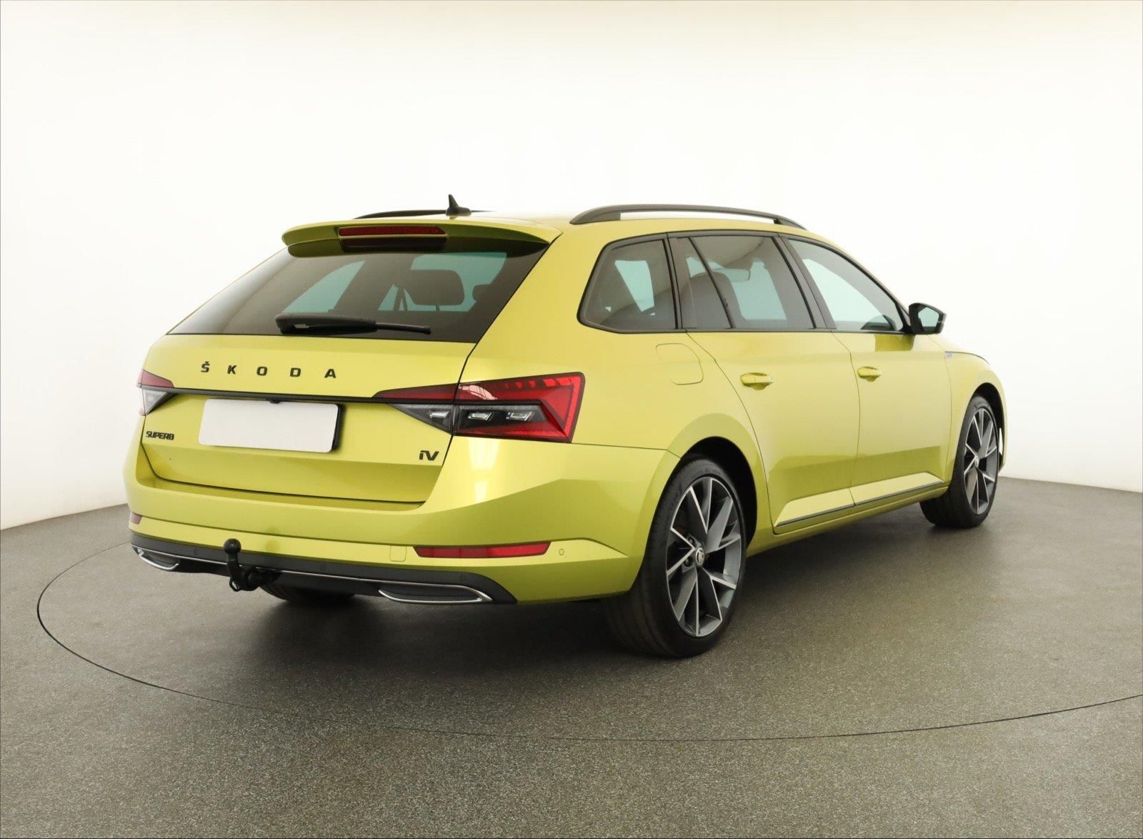 Škoda Superb, iV 1.4 TSI PHEV, Sportline - fotka 5