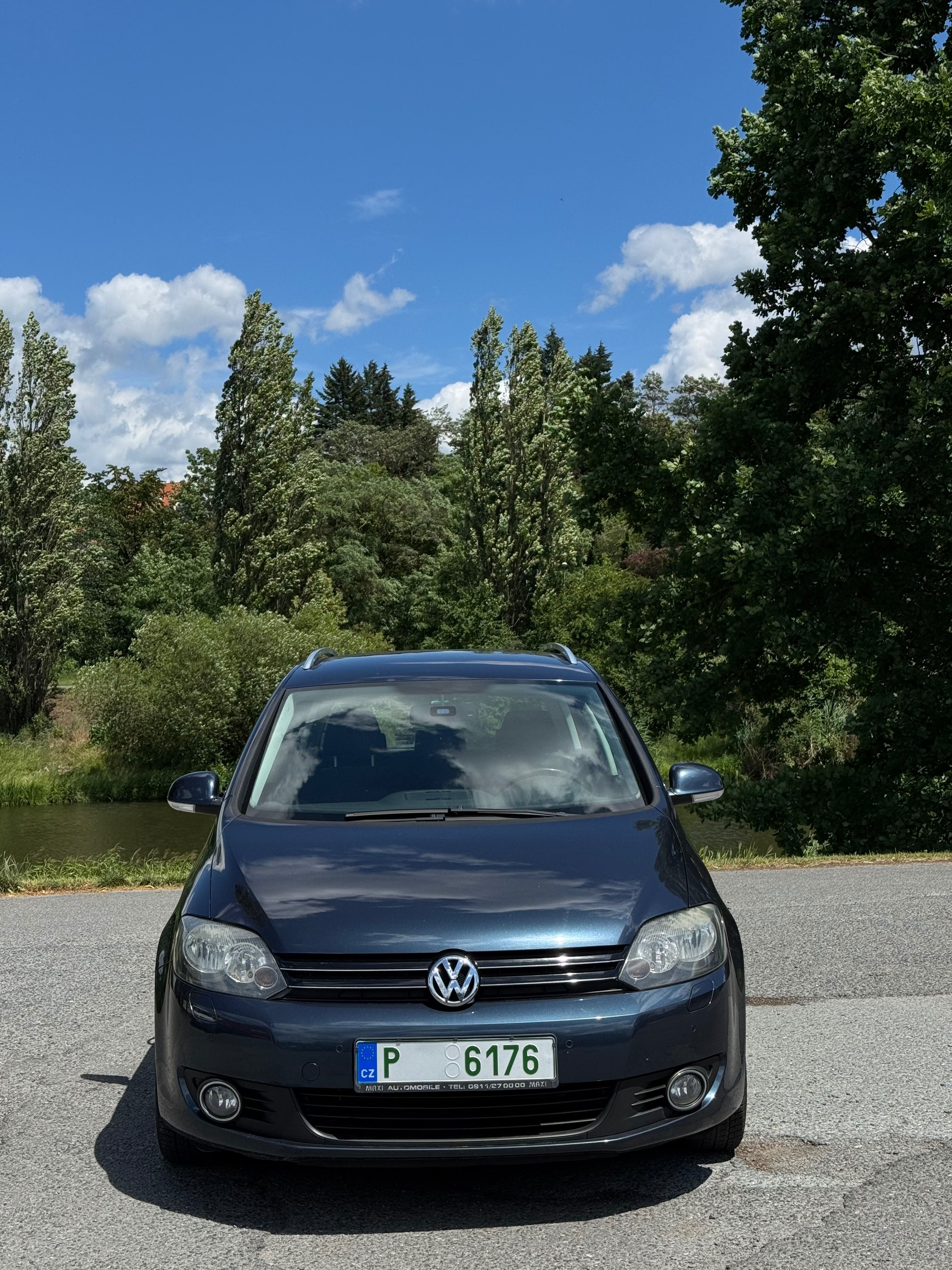 Volkswagen Golf Plus, 1.6 TDI, 77Kw manuál Klima - fotka 2