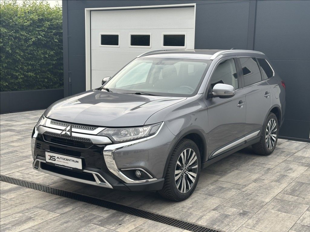 Mitsubishi Outlander, 2,0 150PS  Active A/T - fotka 2