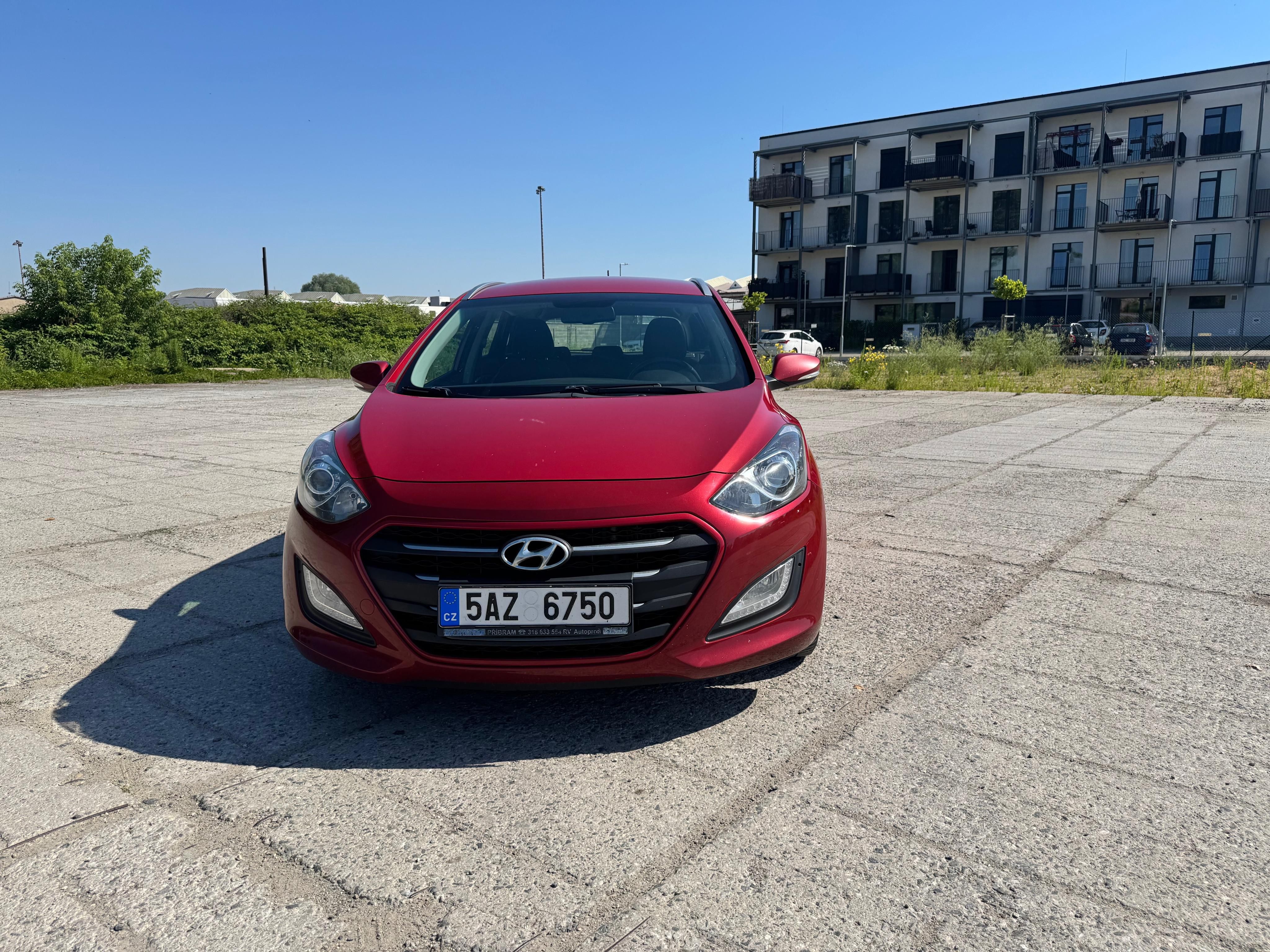 Hyundai i30, 1.6 ODPOČET DPH - fotka 2