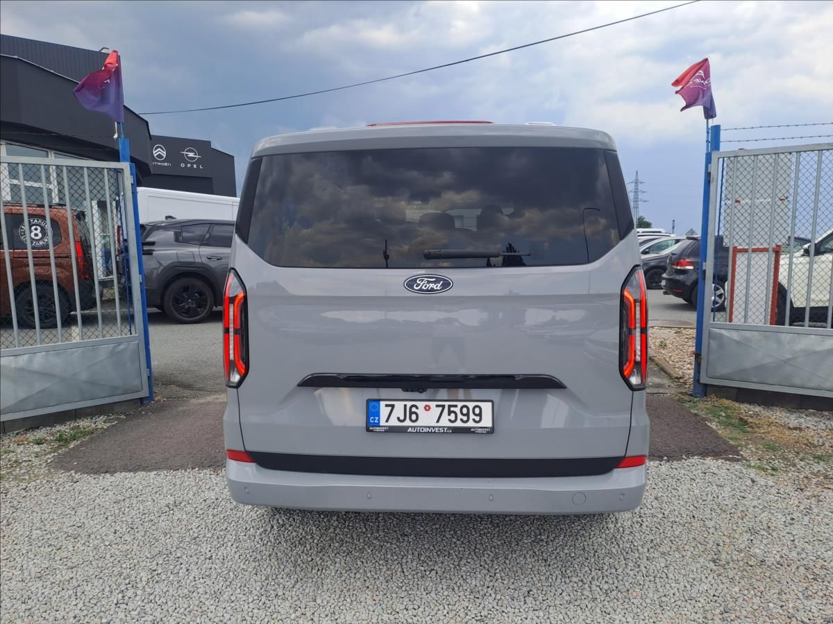Ford Tourneo Custom, 2,0 EcoBlueTitanium X L2 AWD - fotka 5