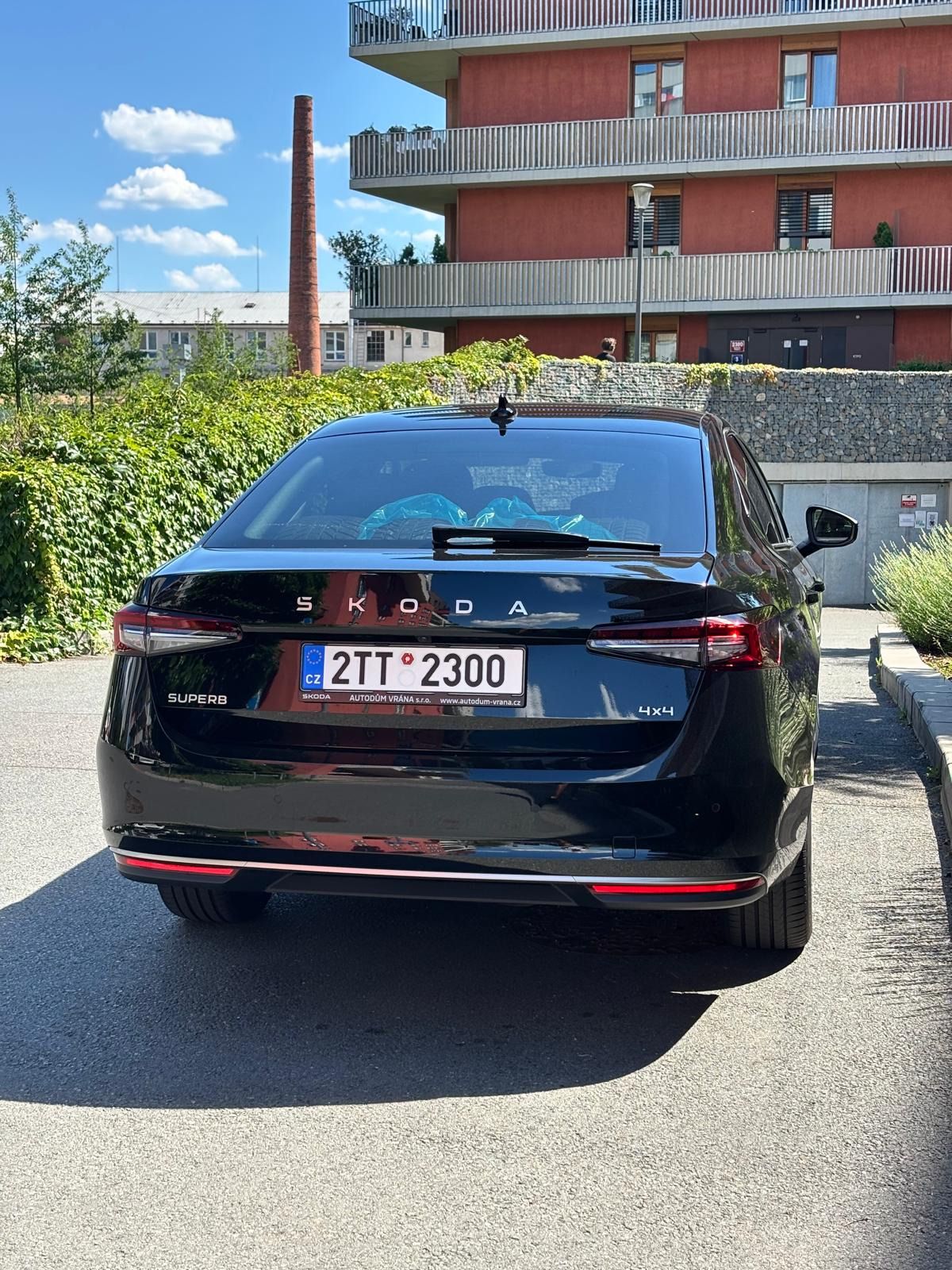 Škoda Superb, 2.0 TDI, 142KW, DSG, L&K, ČR - fotka 4