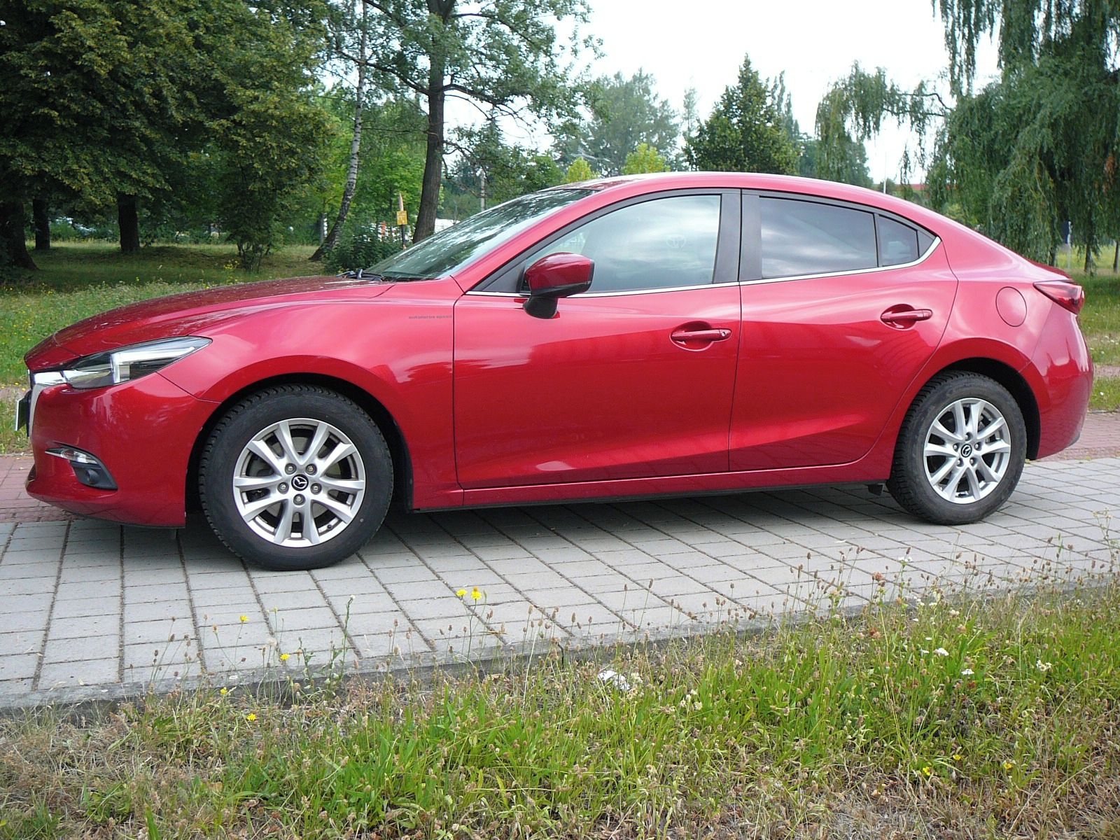 Mazda 3, 20i 88kW ČR 1MAJ 28000KM!!! - fotka 3