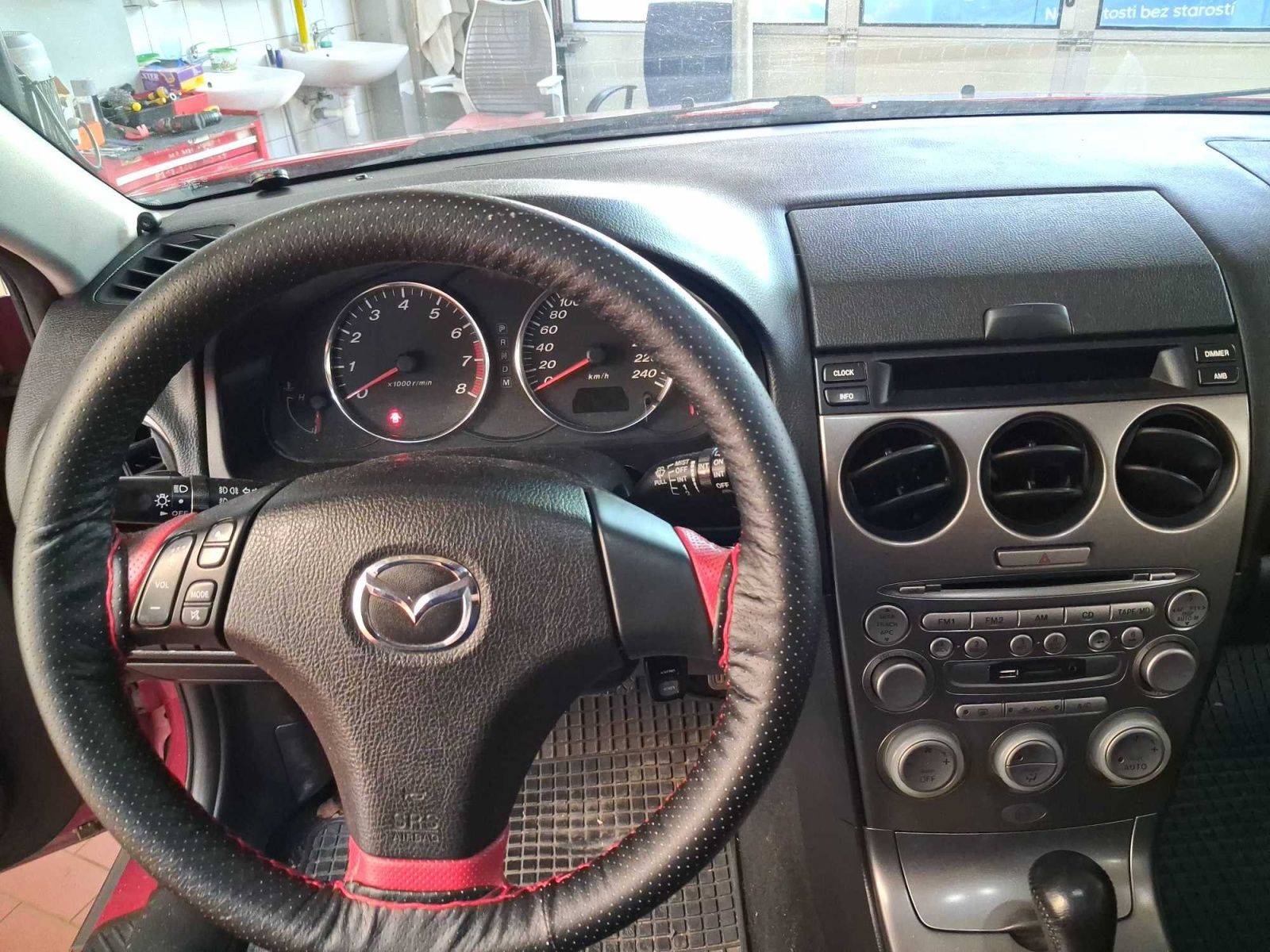 Mazda 6, 2.3 AWD, 4X4, Automat, Tažné - fotka 3