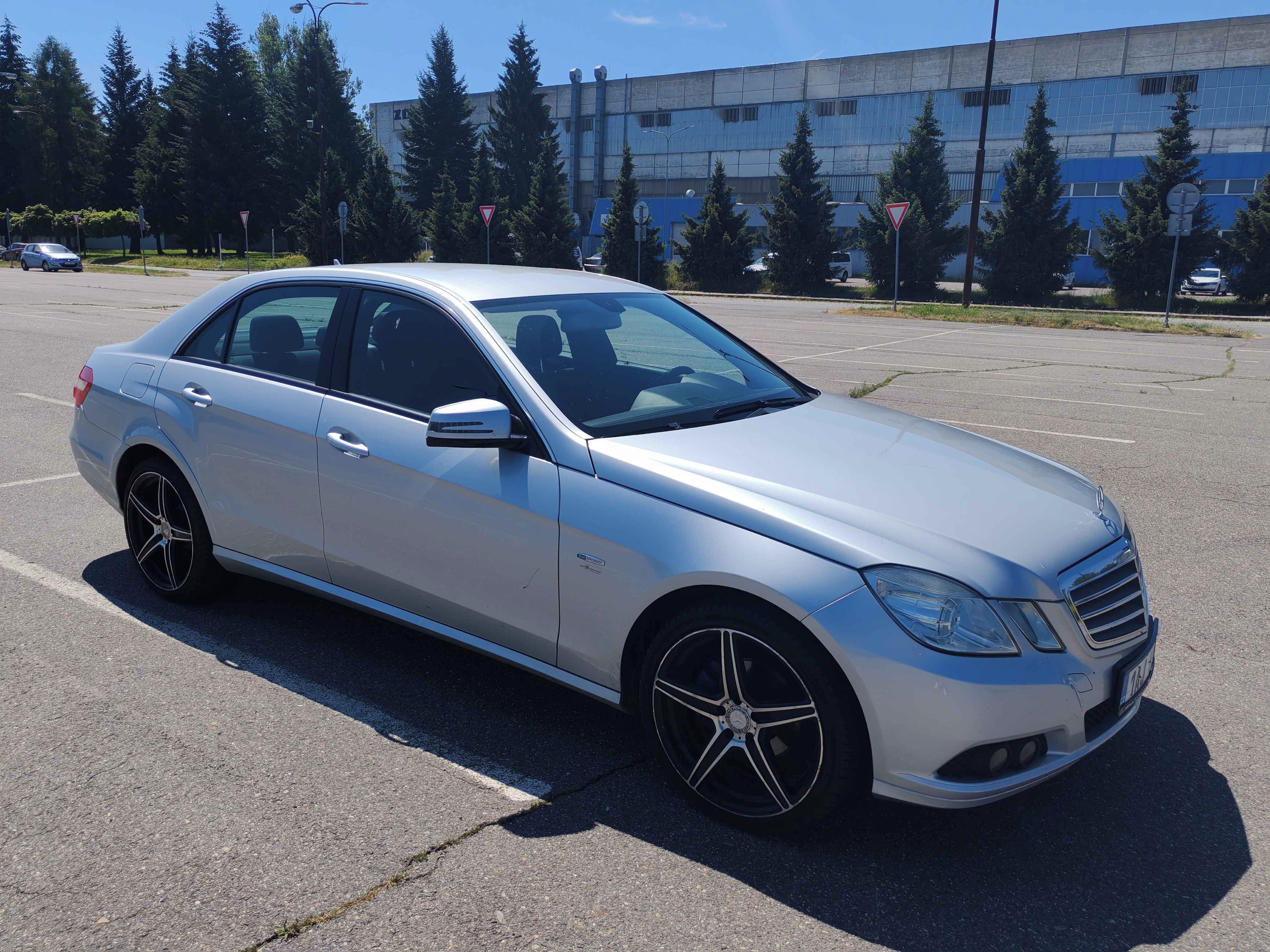 Mercedes-Benz Třídy E, Mercedes W212 E200 CGI - fotka 3