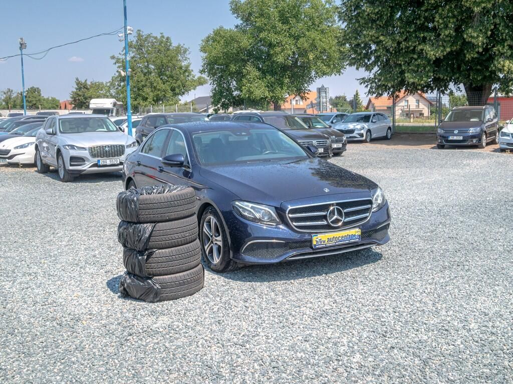 Mercedes-Benz Třídy E, ČR 220CDI 143KW 4x4 – 2x PNEU - fotka 3