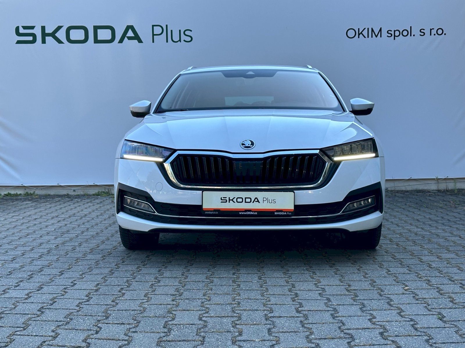 Škoda Octavia, 2.0 TDI 110kW DSG Style Combi - fotka 4