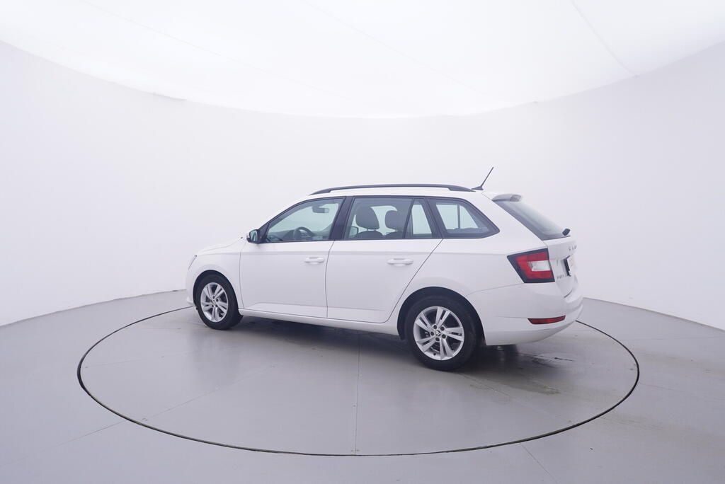 Škoda Fabia, Tour 1.0 TSI 70 kW - fotka 3
