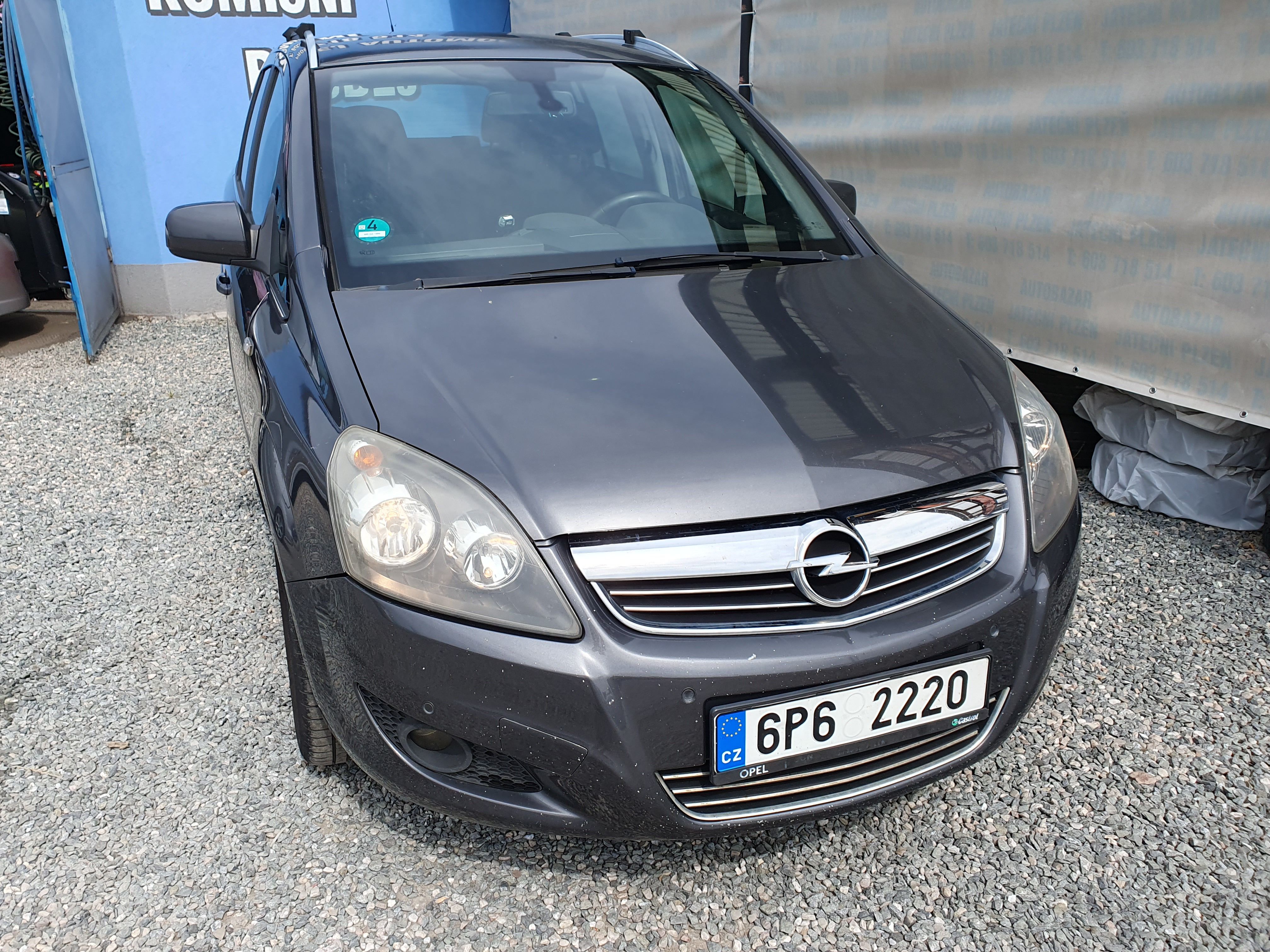 Opel Zafira, 1.8 í 103 KW - fotka 4