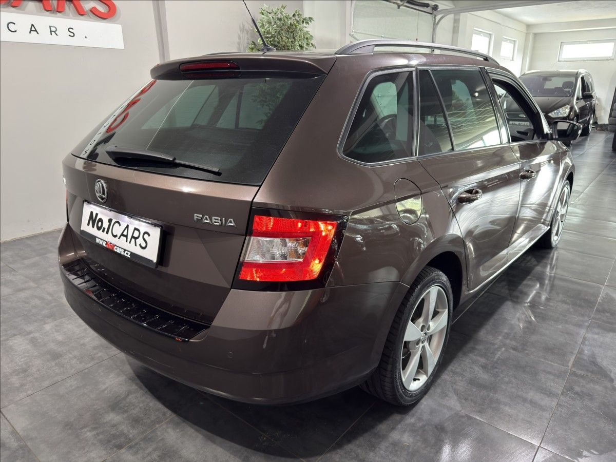 Škoda Fabia, 1,2   TSI VÝHŘEV TEMPOMAT - fotka 5