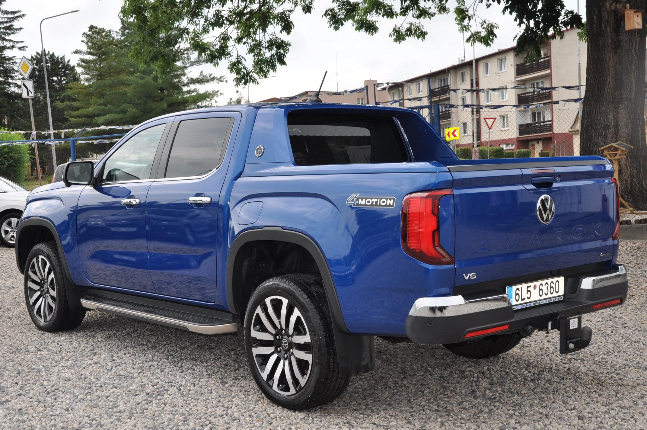 Volkswagen Amarok, 3.0TDi V6 177kW 4x4 AVENTURE - fotka 4