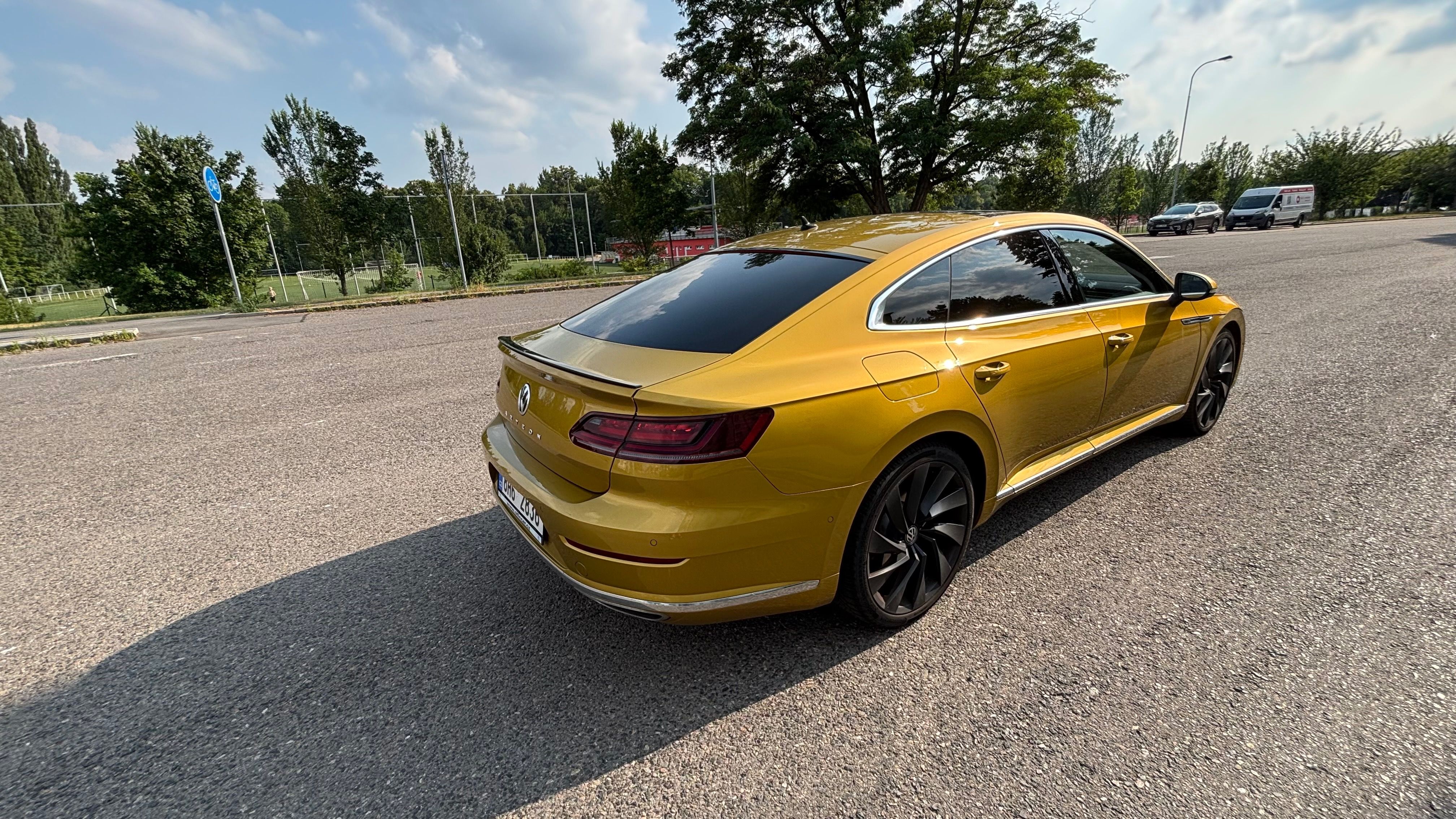 Volkswagen Arteon, 2.0 TSI 140kW DSG R-line - fotka 4
