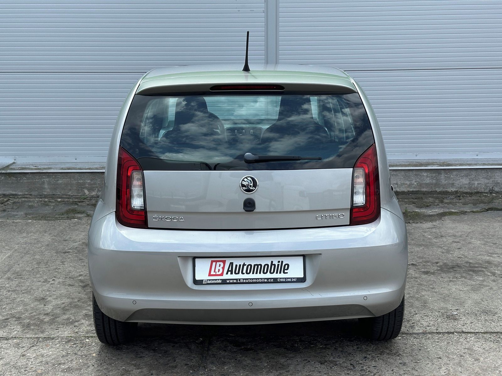 Škoda Citigo, 1.0MPi Automat 55kW KLIMA AC - fotka 5