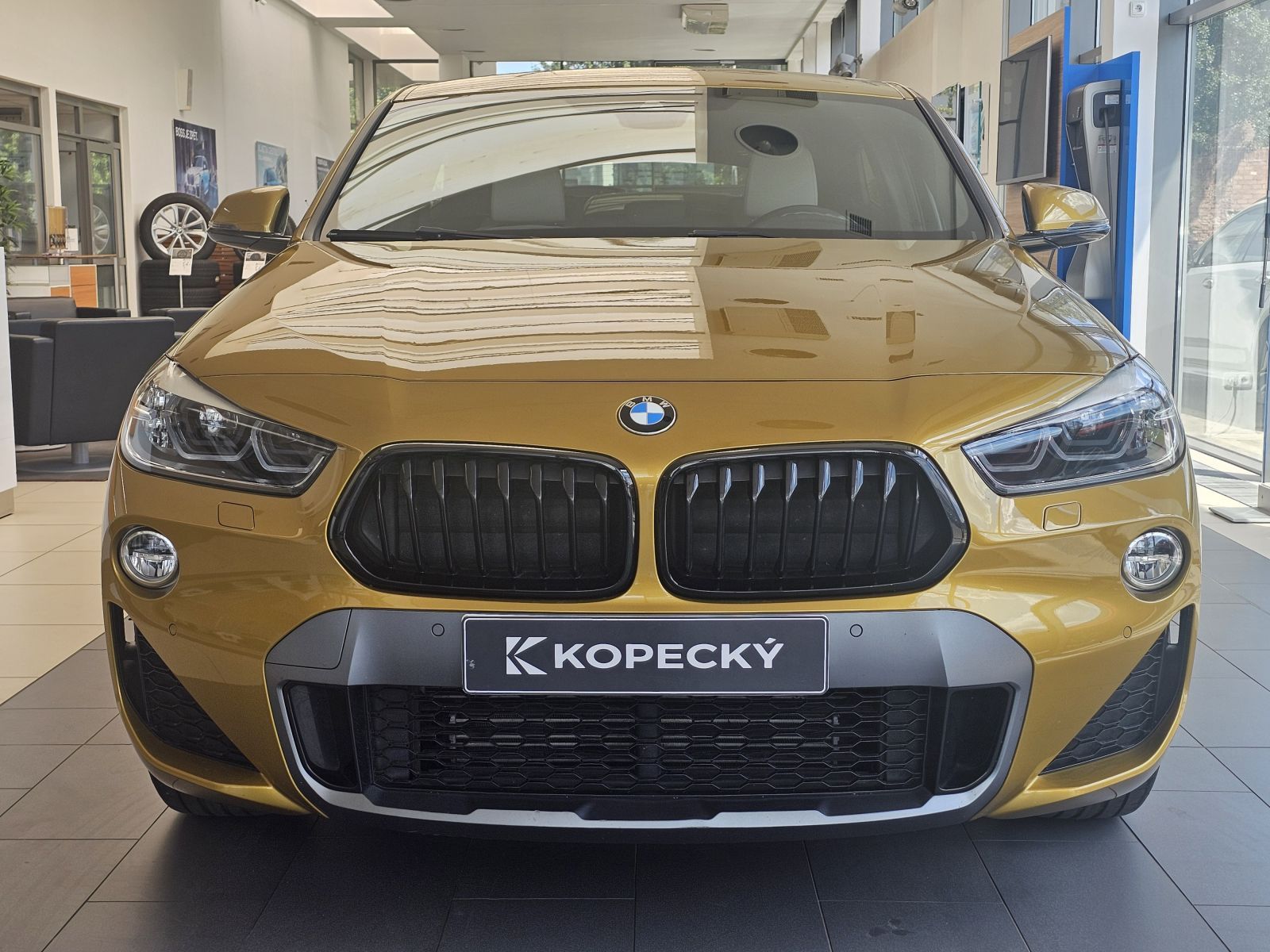 BMW X2, xDrive20i - fotka 2