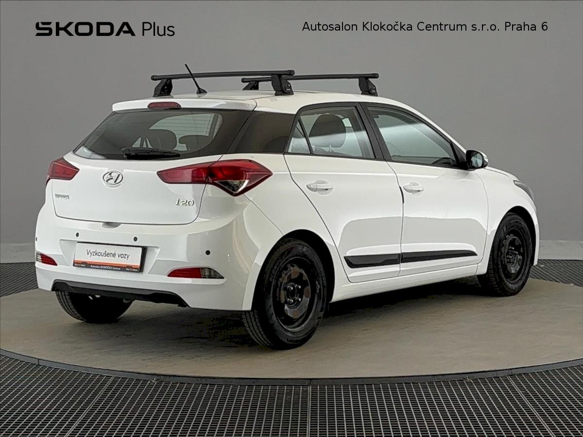 Hyundai i20, i55 kW Family Club - fotka 2