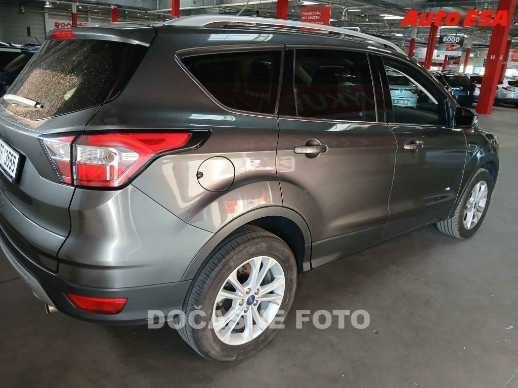 Ford Kuga, 2.0 TDCi AWD - fotka 2
