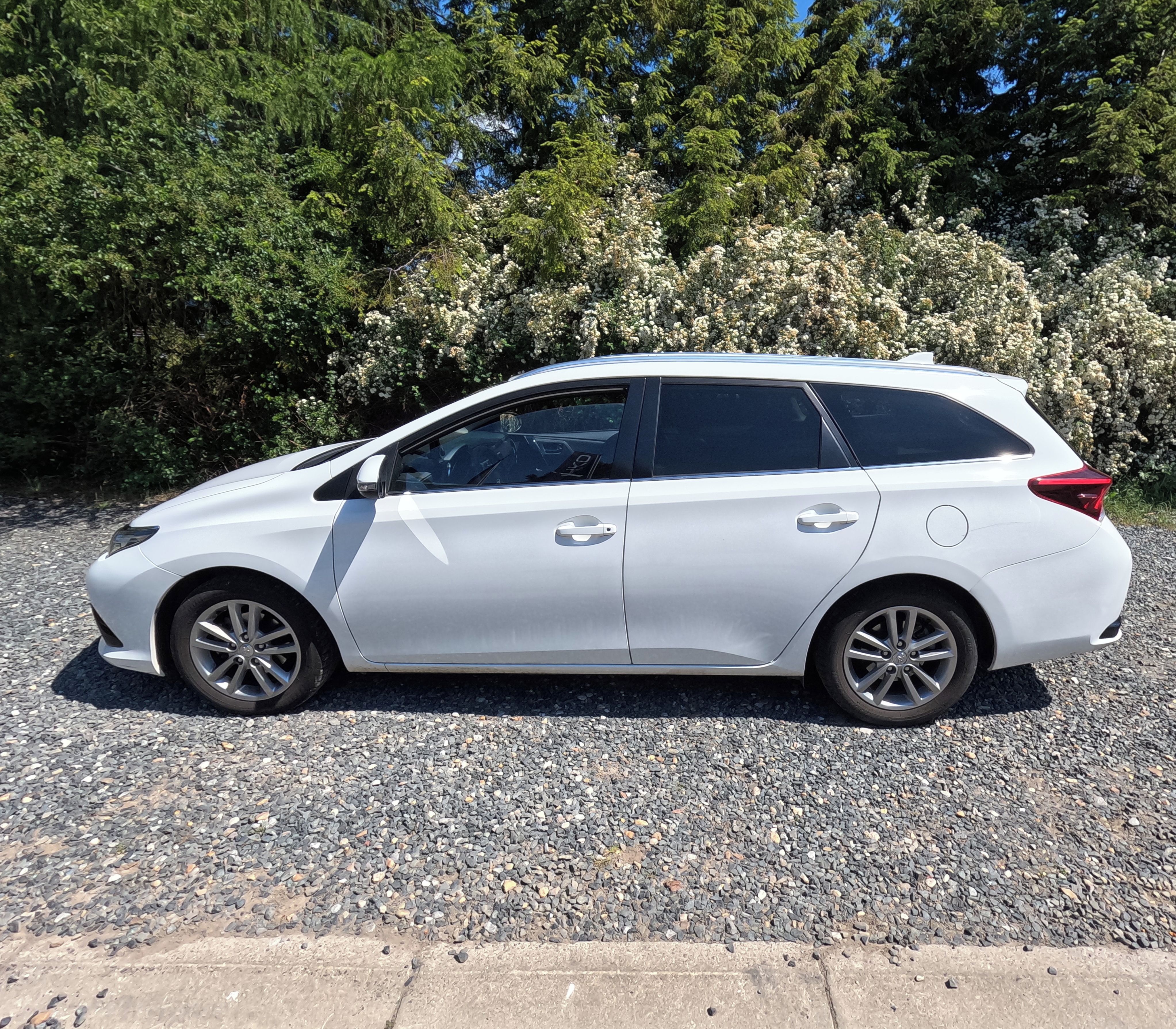 Toyota Auris, 1.6 BA - fotka 5