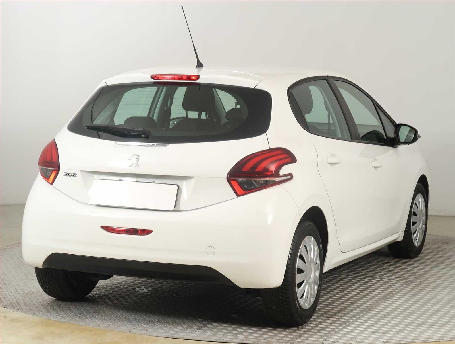 Peugeot 208, 1.6 BlueHDi, Serv.kniha, Klima - fotka 5