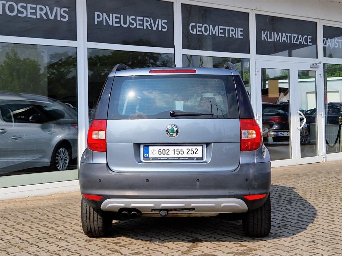 Škoda Yeti, 2,0 TDI 4X4 AC NAVI VÝHŘEVY - fotka 4