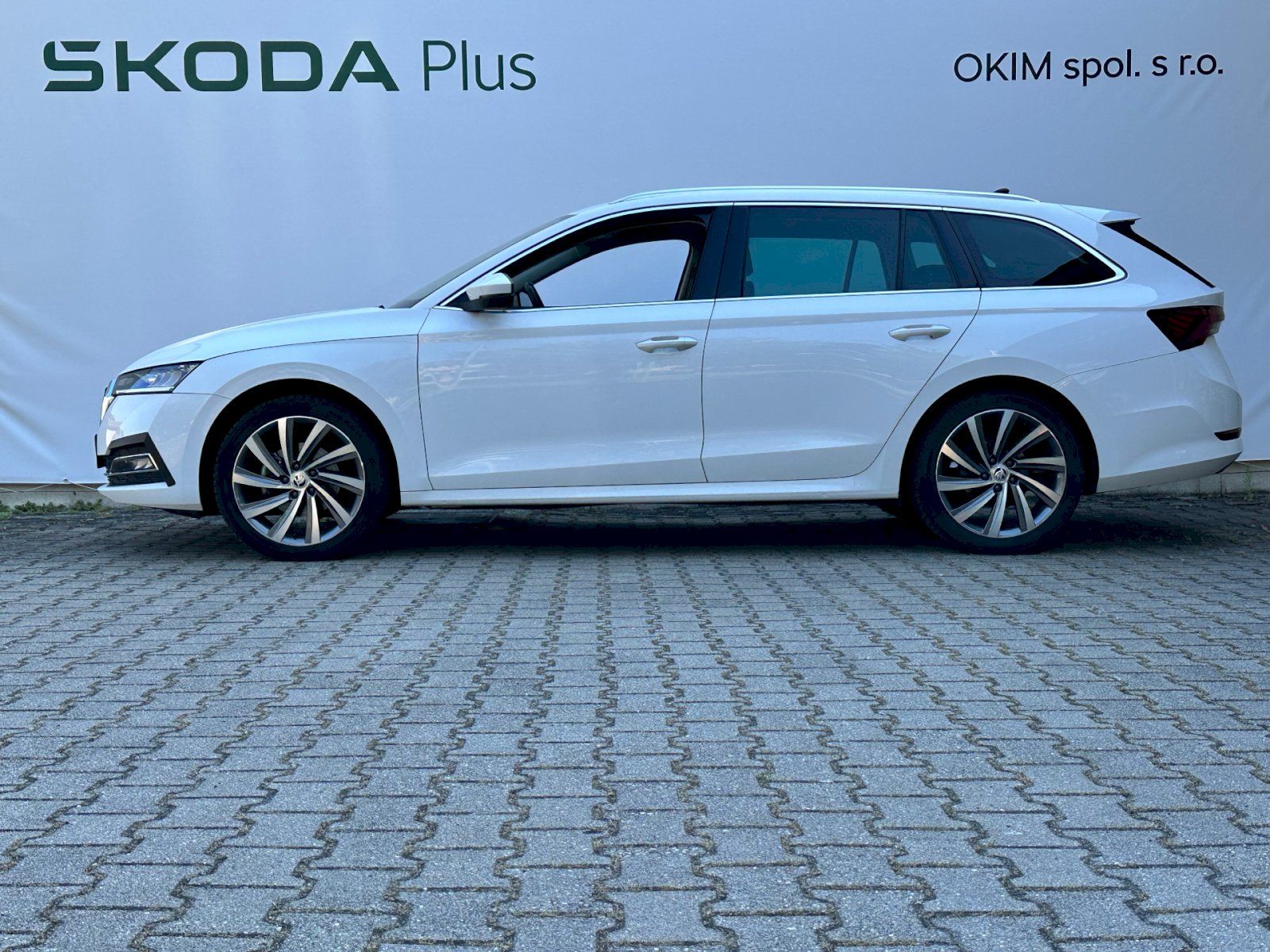 Škoda Octavia, 2.0 TDI 110kW DSG Style Combi - fotka 3