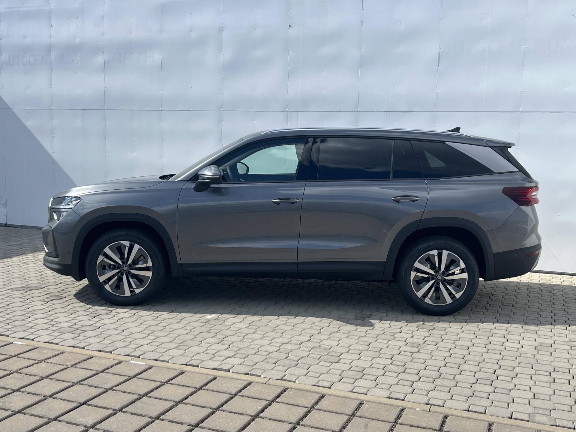 Škoda Kodiaq, Exclusive Selection 7 DSG 2,0T - fotka 2