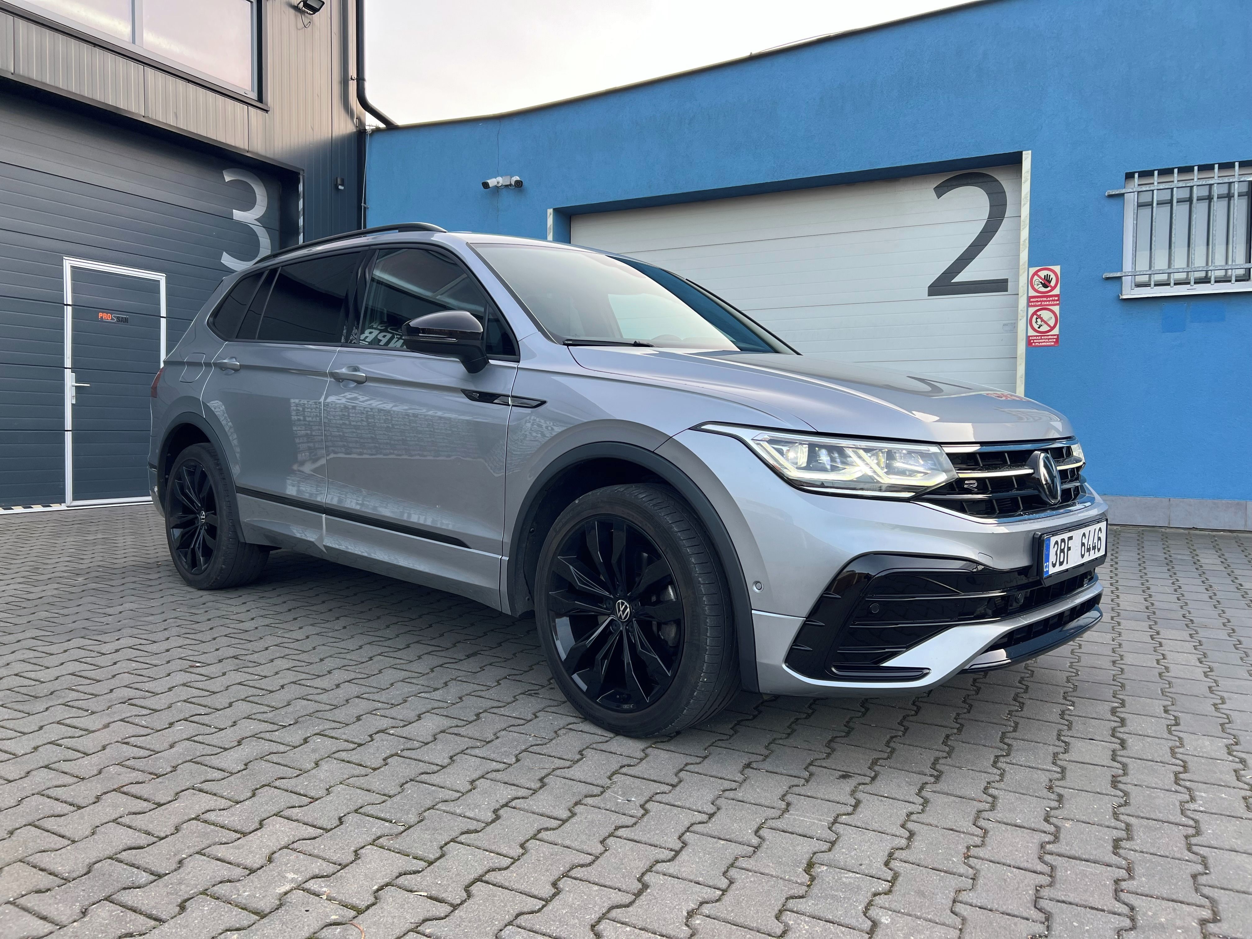 Volkswagen Tiguan, VW TIGUAN 7MÍST,R-LINE,147KW
