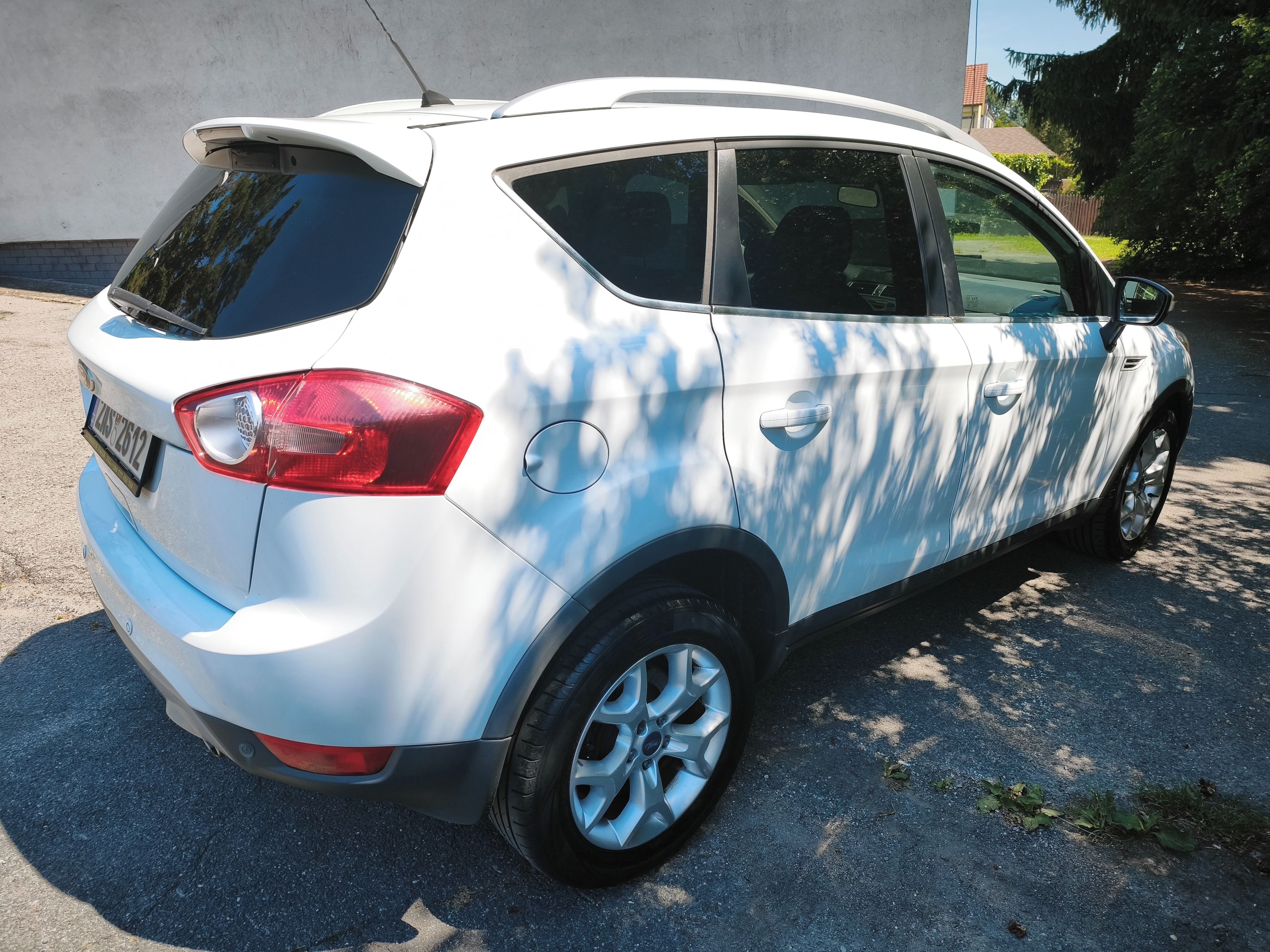 Ford Kuga, 2,0 TDI Č.R. 1 majitel - fotka 5