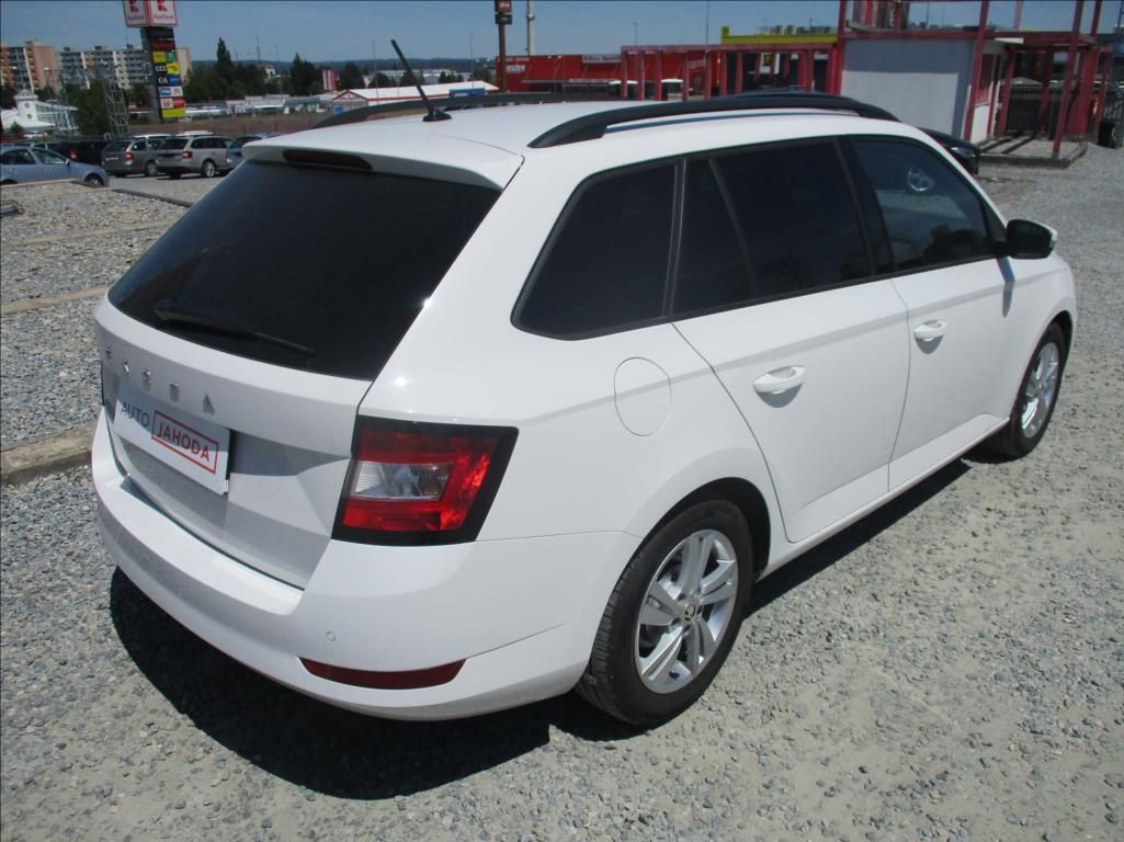 Škoda Fabia, 1,0 TSI, klima,servis,DPH,CZ, - fotka 5