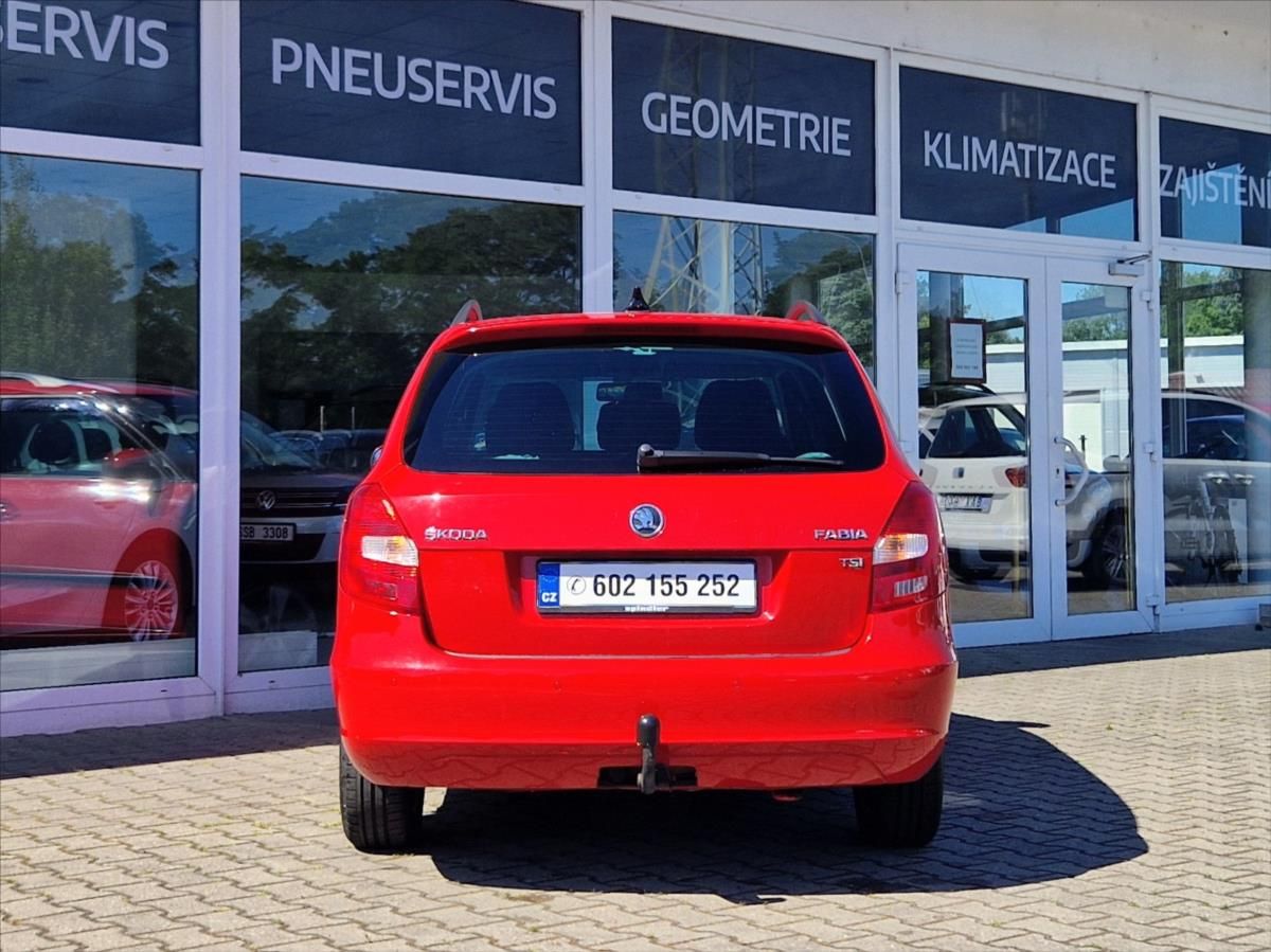 Škoda Fabia, 1,2 TSI STŘE.OKNO KLIMA ZIMAKY - fotka 4