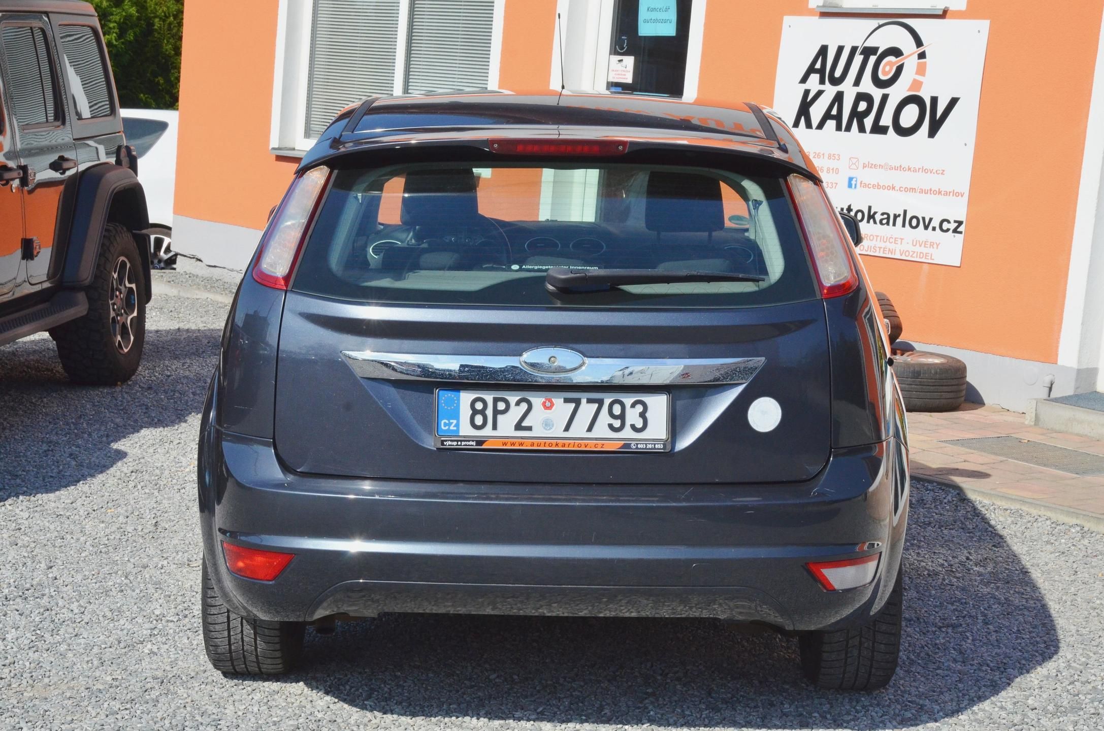 Ford Focus, 1.6i 16V 74kW TITANIUM 2x kola - fotka 5