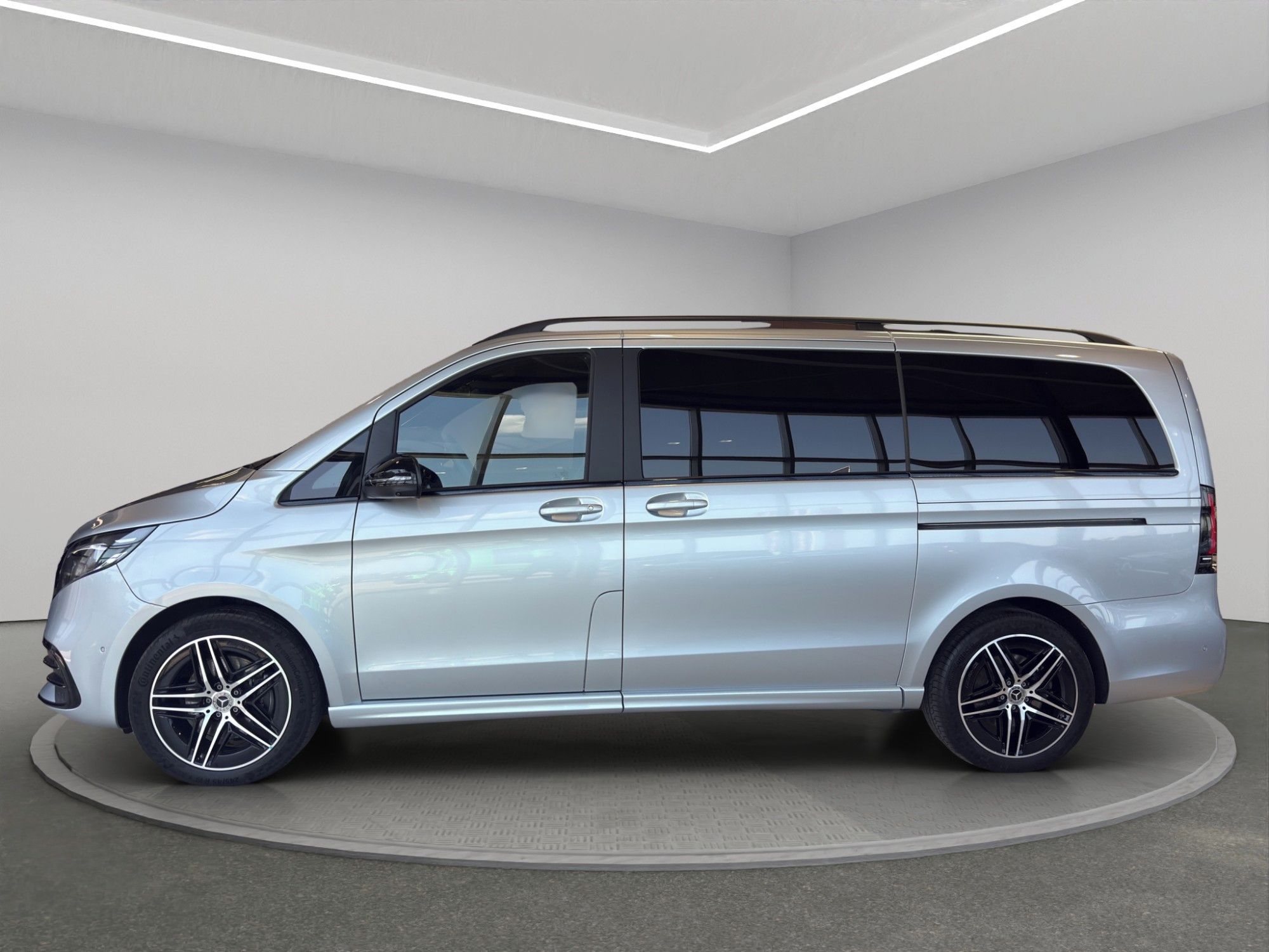 Mercedes-Benz Třídy V, 300 D 4MATIC L, VIP sedadla - fotka 4