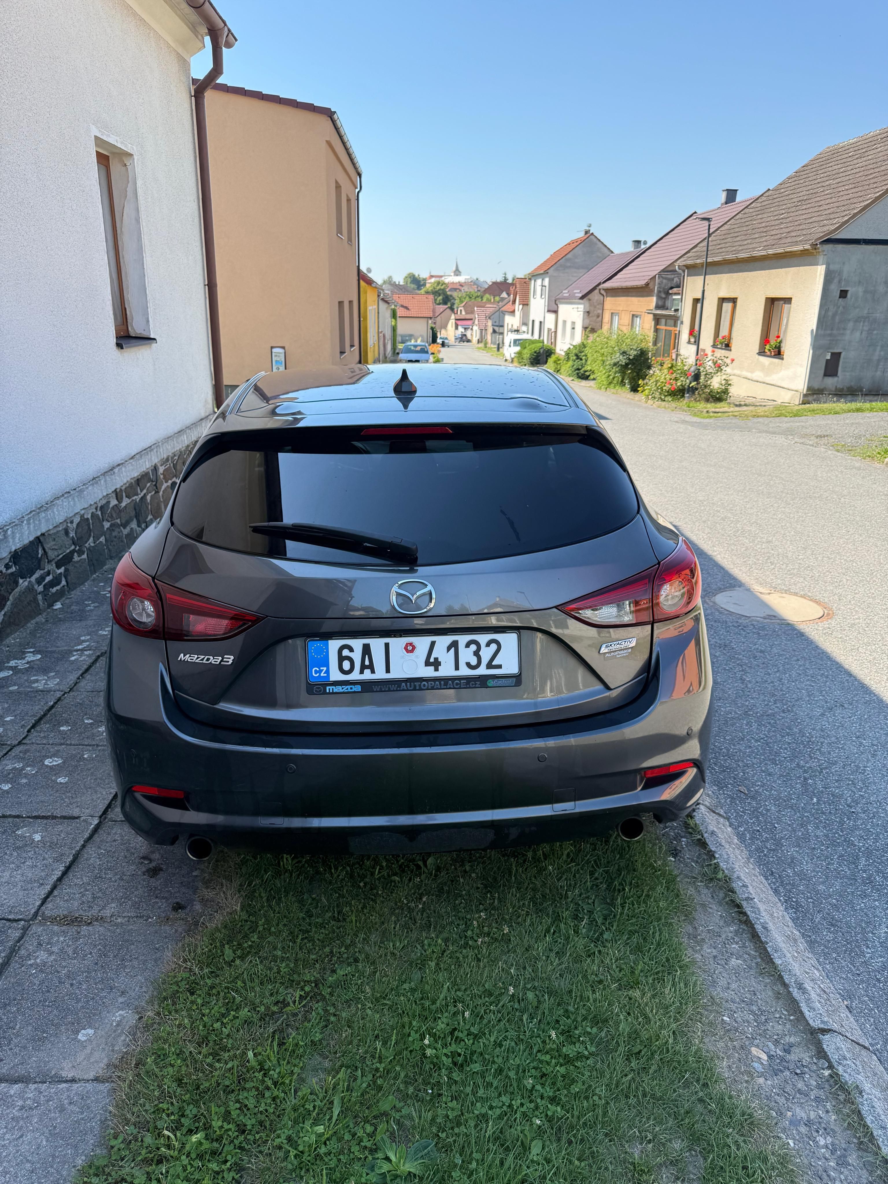 Mazda 3, Mazda 3 Originál servisovano. - fotka 3