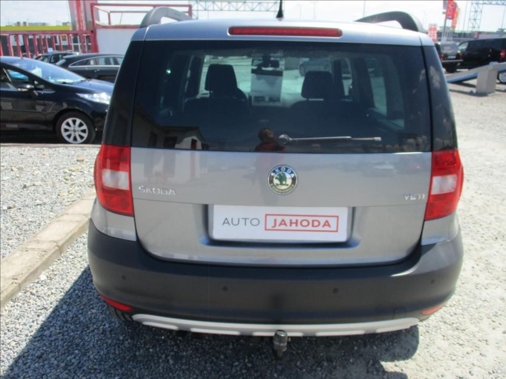 Škoda Yeti, 1,4 TSI, aut.klima,serv.kniha, - fotka 6