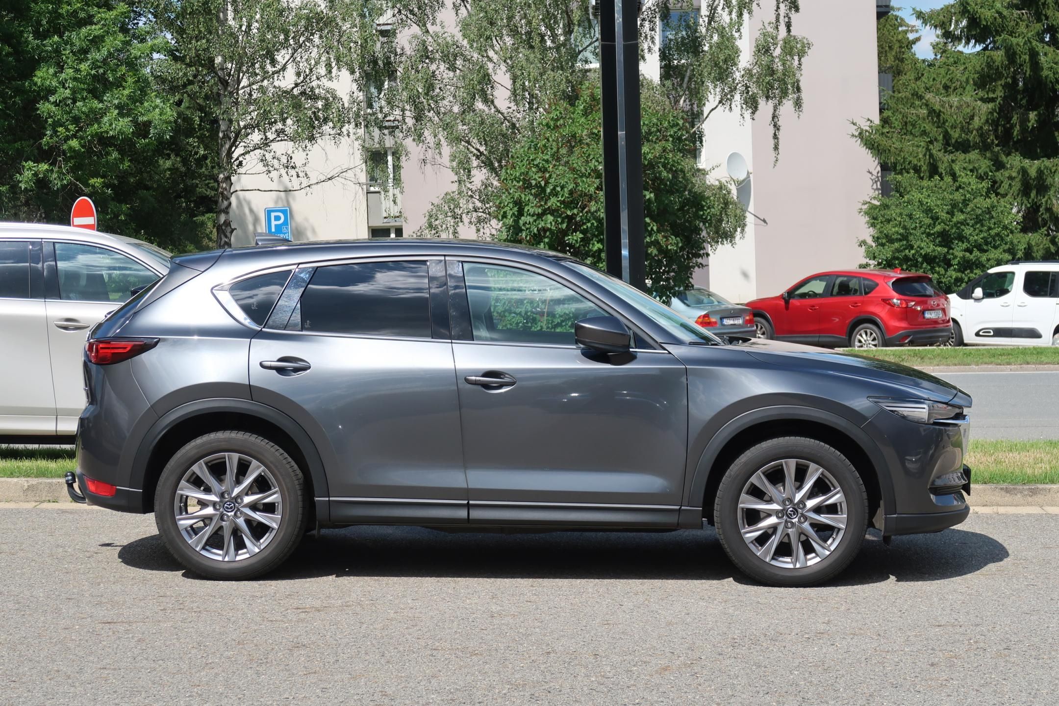 Mazda CX-5, 2,5 G194 AWD AT bílá kůže,tažn - fotka 4