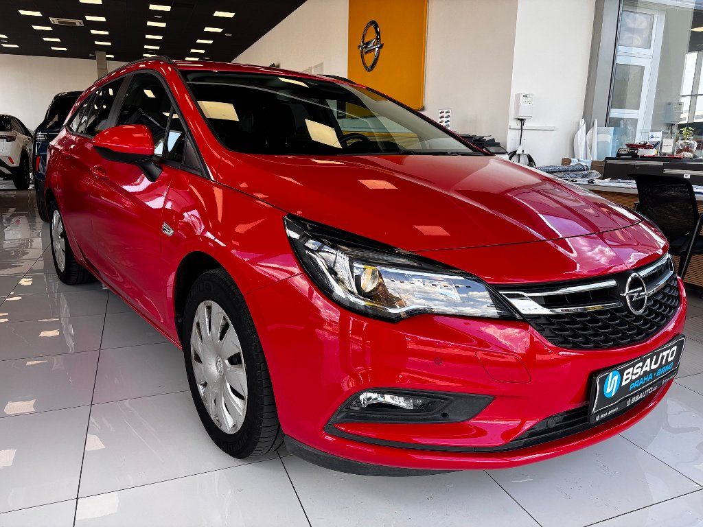 Opel Astra, 1.4i 74KW 2017 - fotka 3