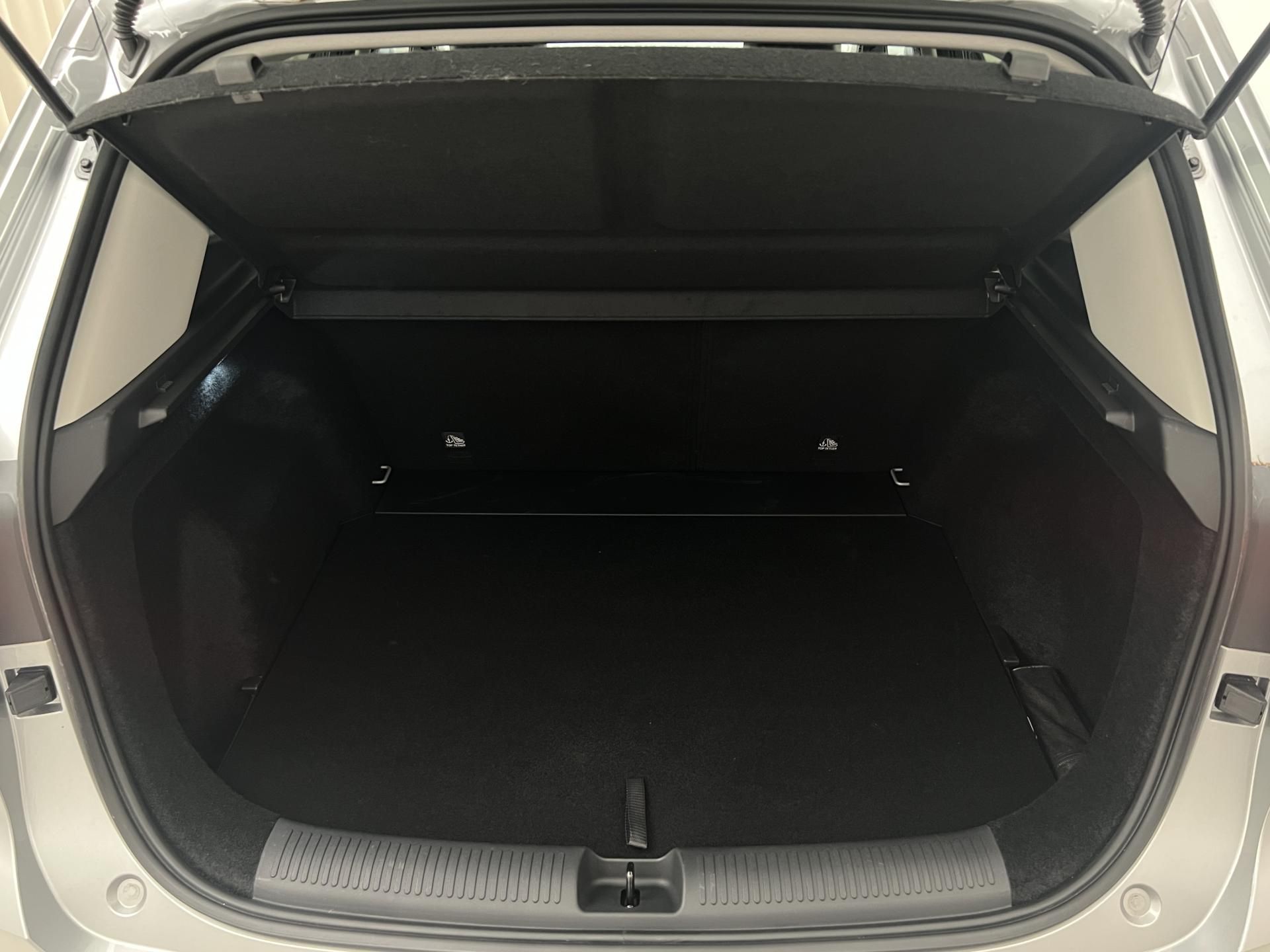 MG ZS, HYBRID+ EXCLUSIVE 1.5 AUT - fotka 5