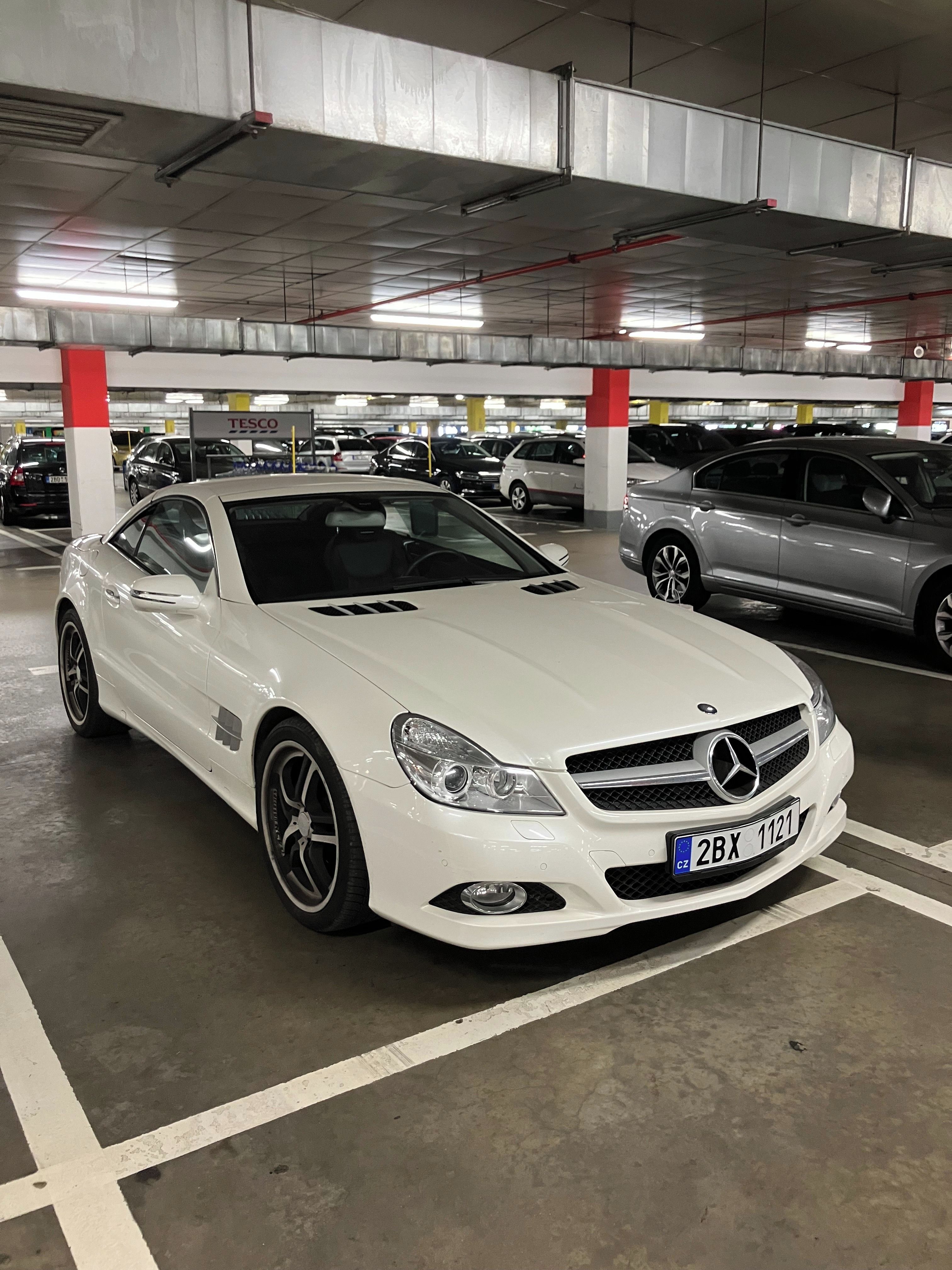 Mercedes-Benz SL, 350, garážovaný - fotka 2